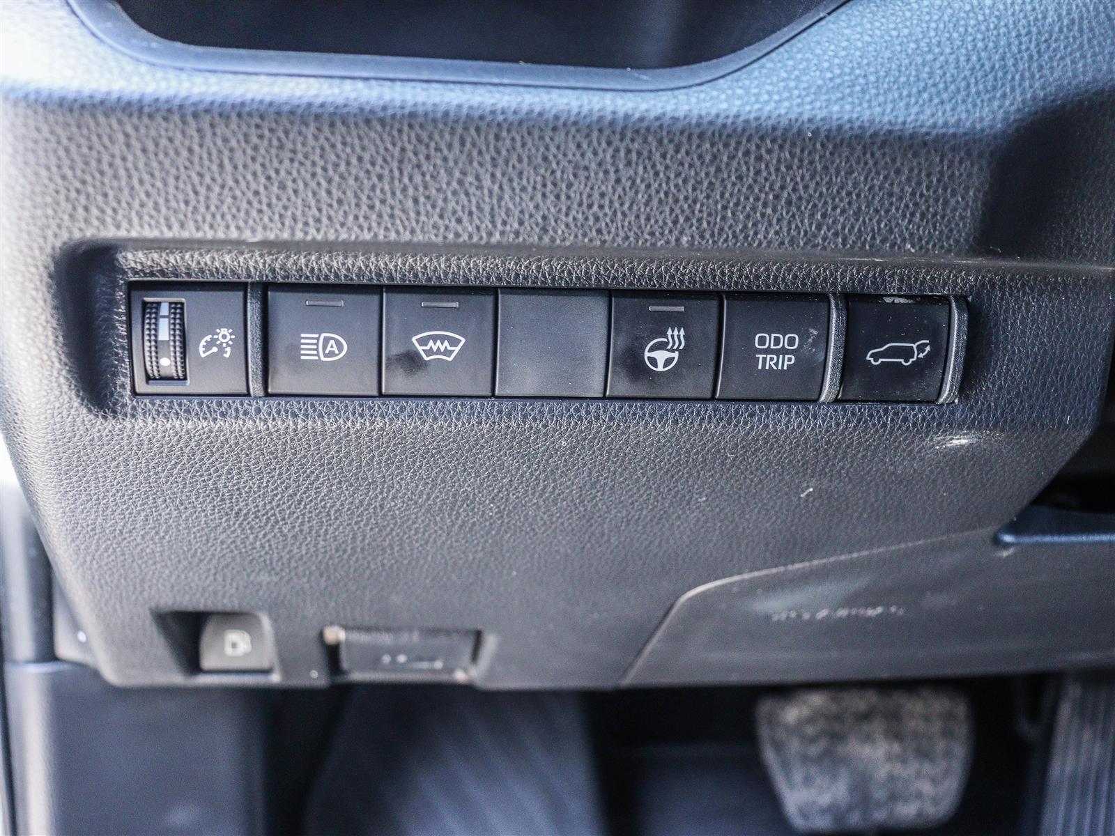 2023 Toyota RAV4 Prime 12