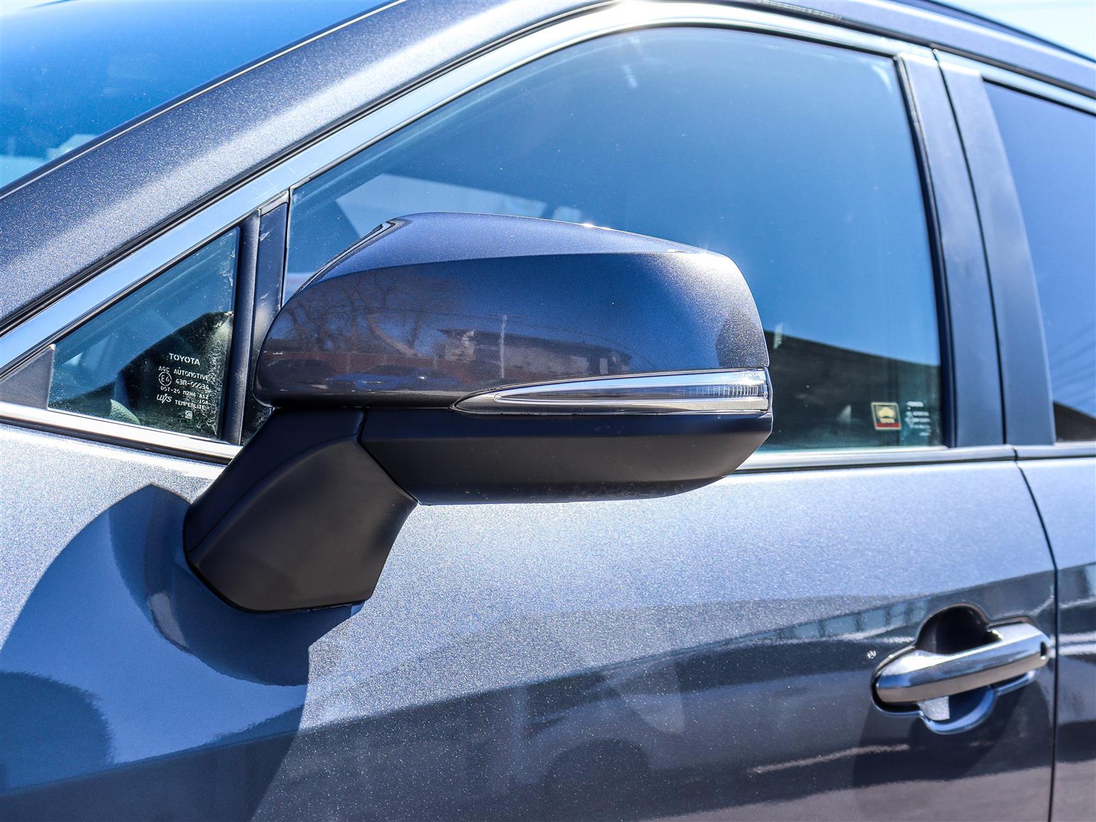 2023 Toyota RAV4 Prime 28