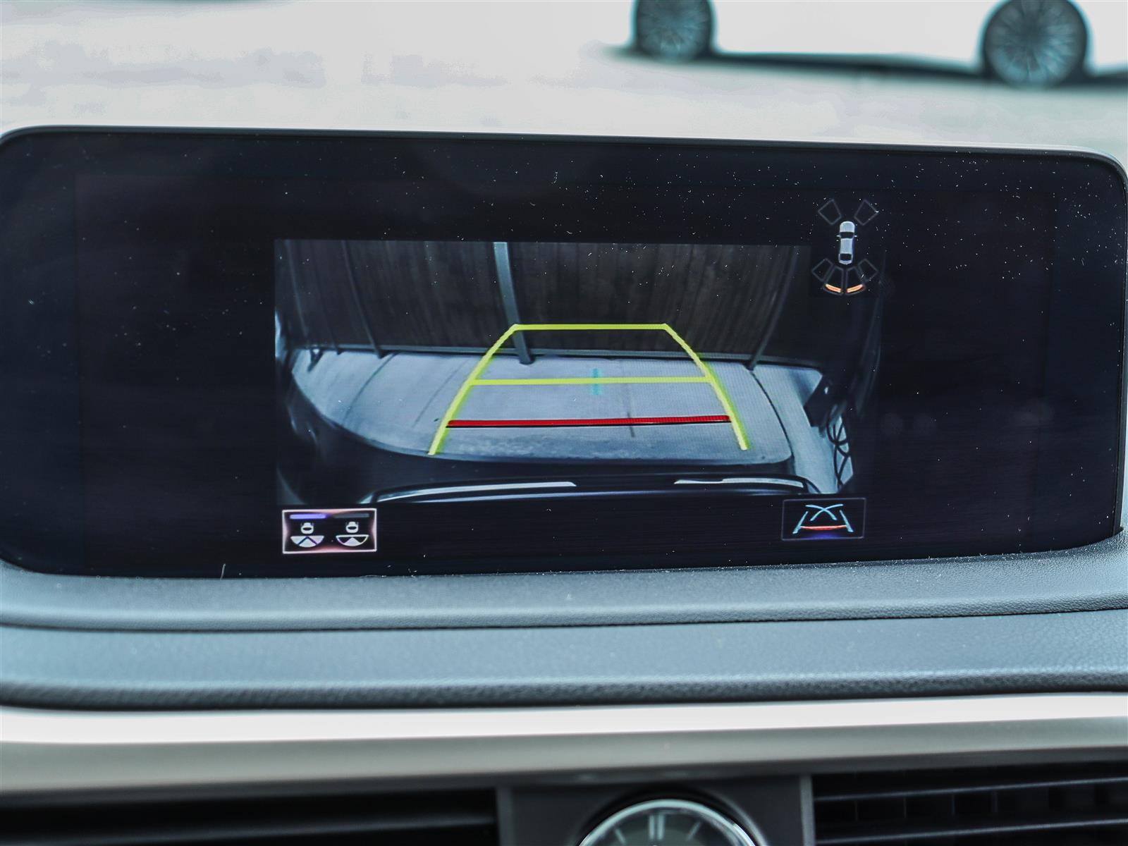 2020 Lexus RX 27