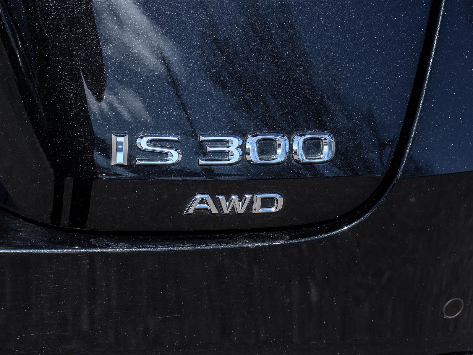 2024 Lexus IS 300 22