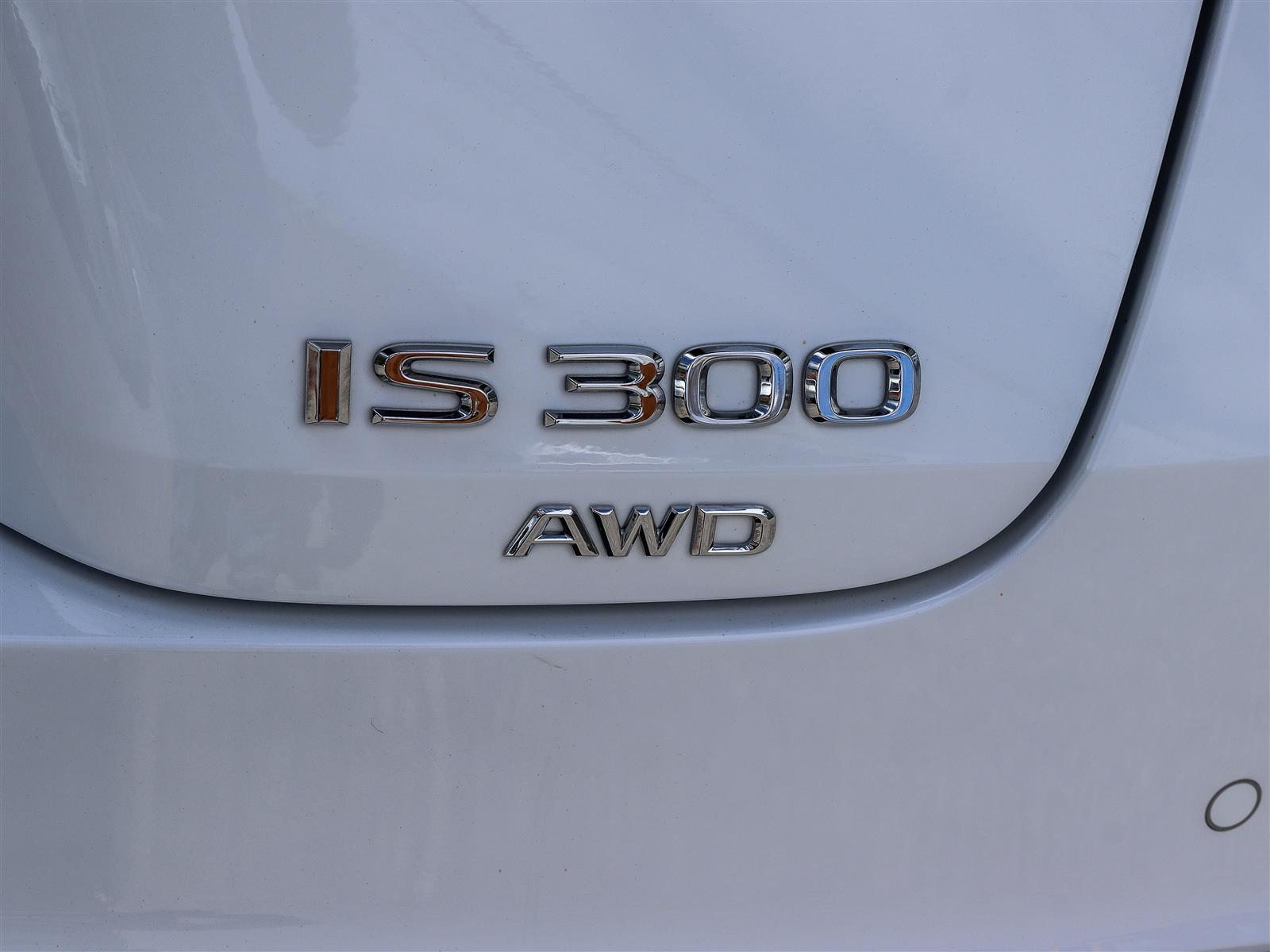 2024 Lexus IS 300 22
