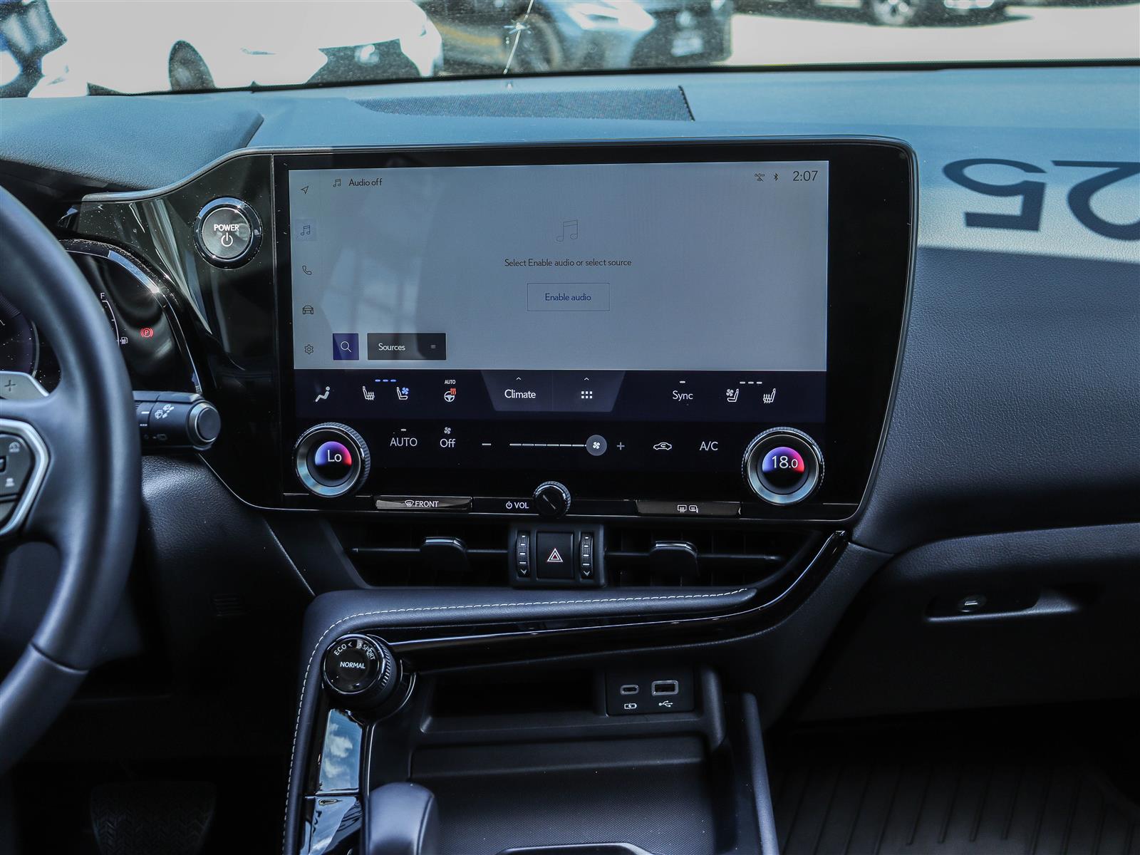 2025 Lexus NX450h+ 14