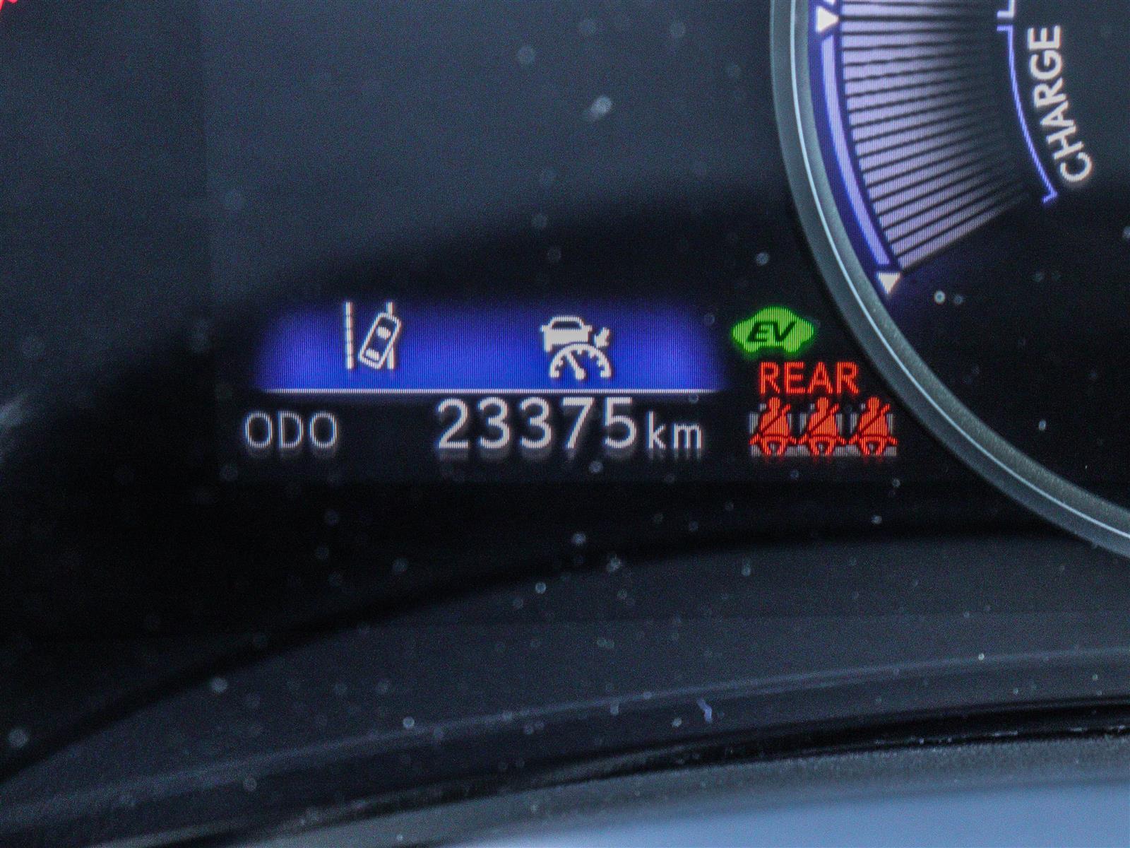 2025 Lexus NX450h+ 28