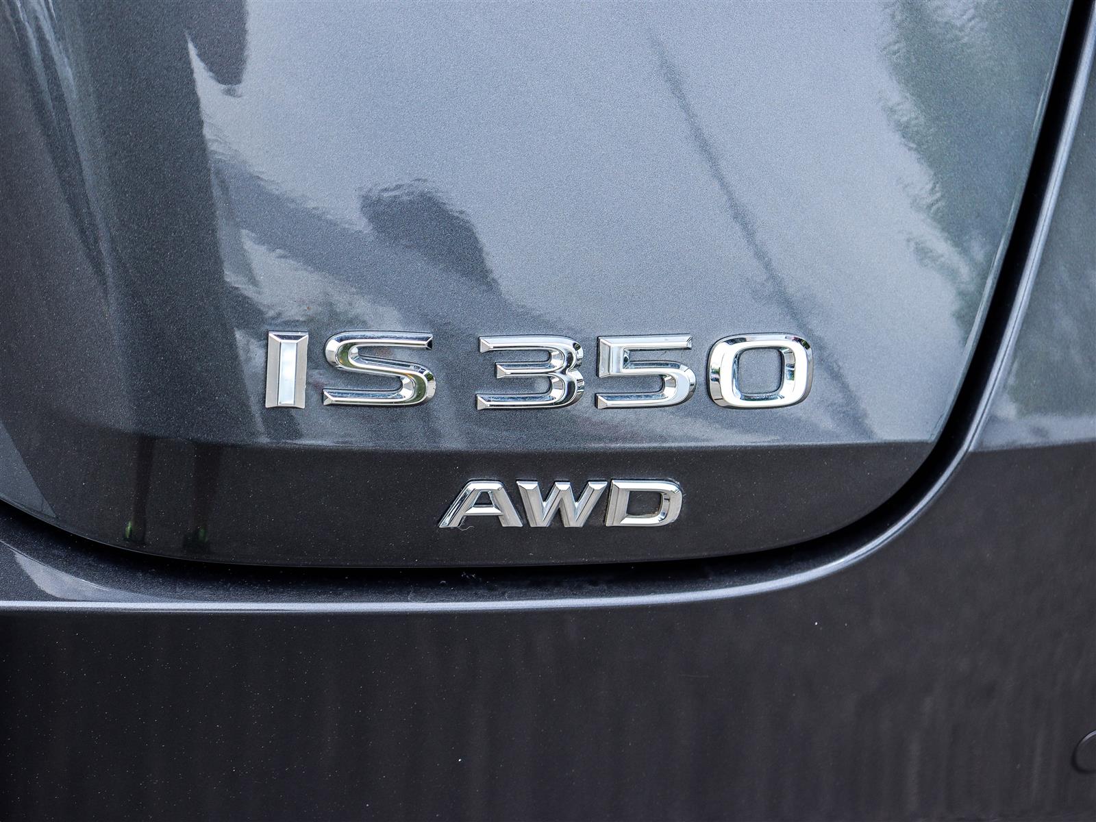 2022 Lexus IS 350 22