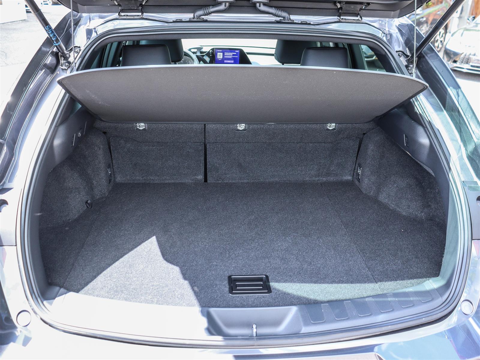 2025 Lexus UX 300H 21
