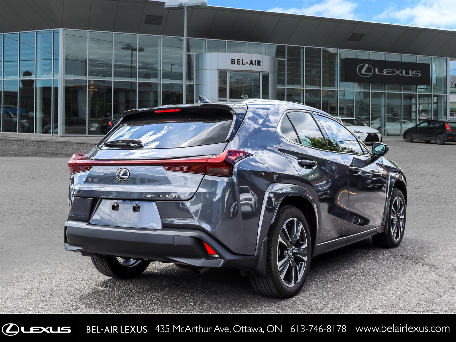 2025 Lexus UX 300H 4