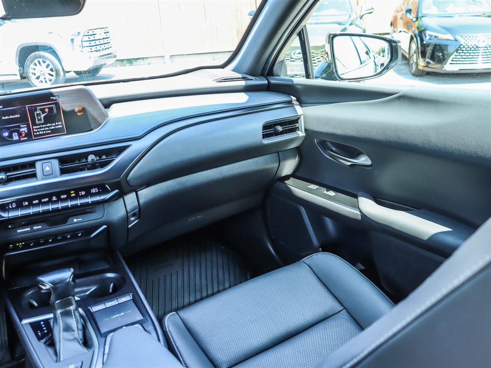 2020 Lexus UX 250H 17