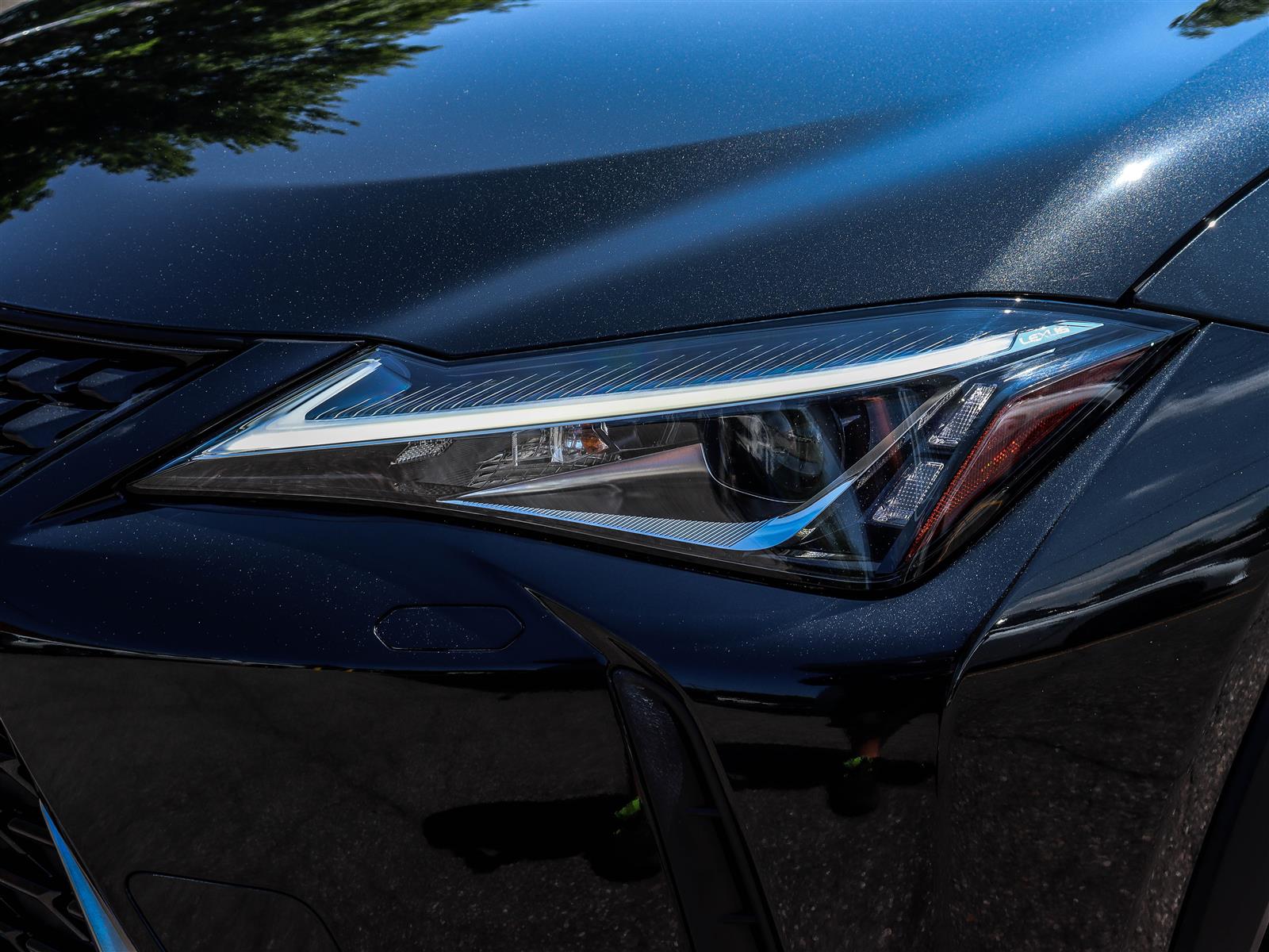 2020 Lexus UX 250H 24