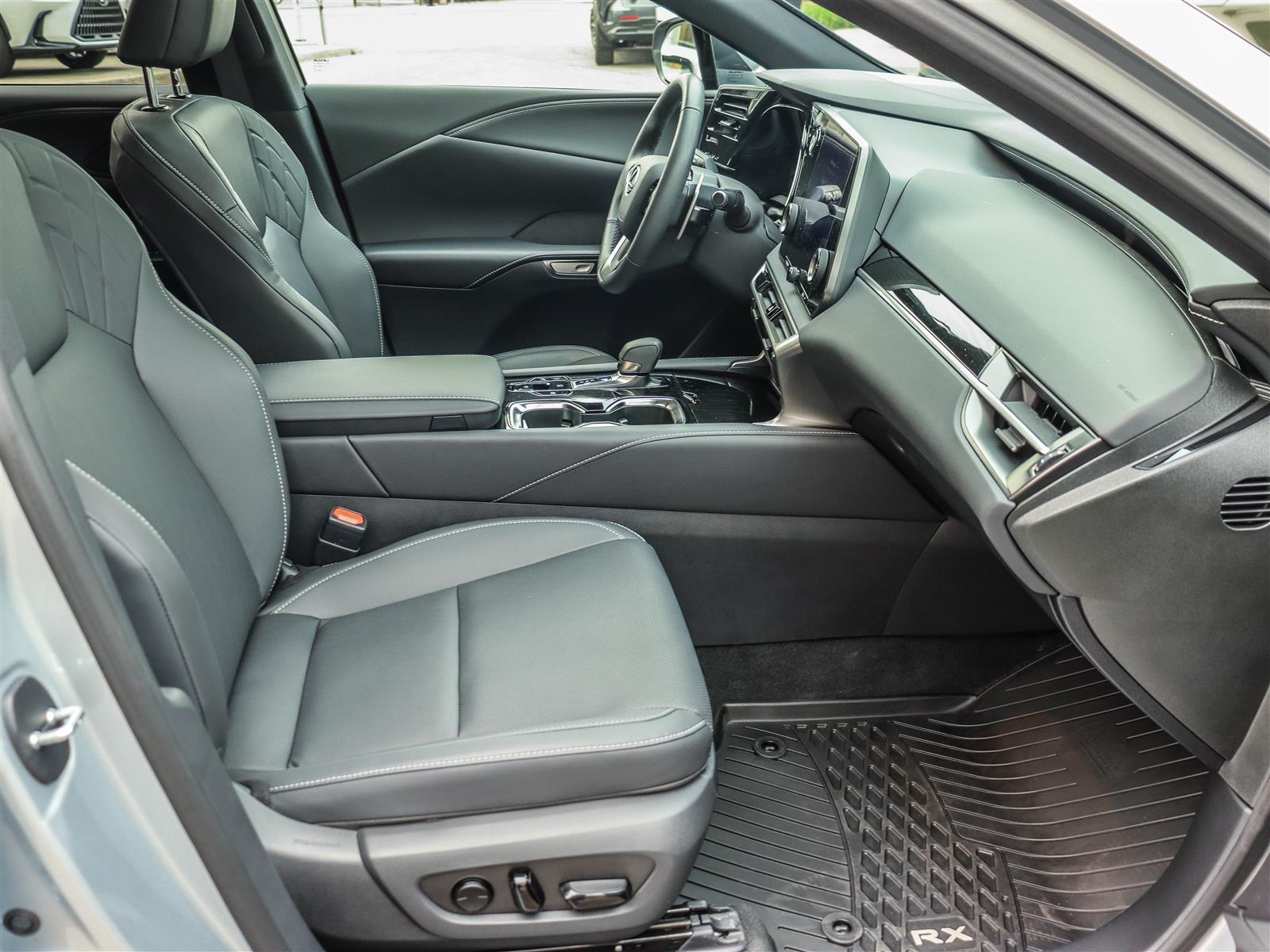 2024 Lexus RX 350h 18