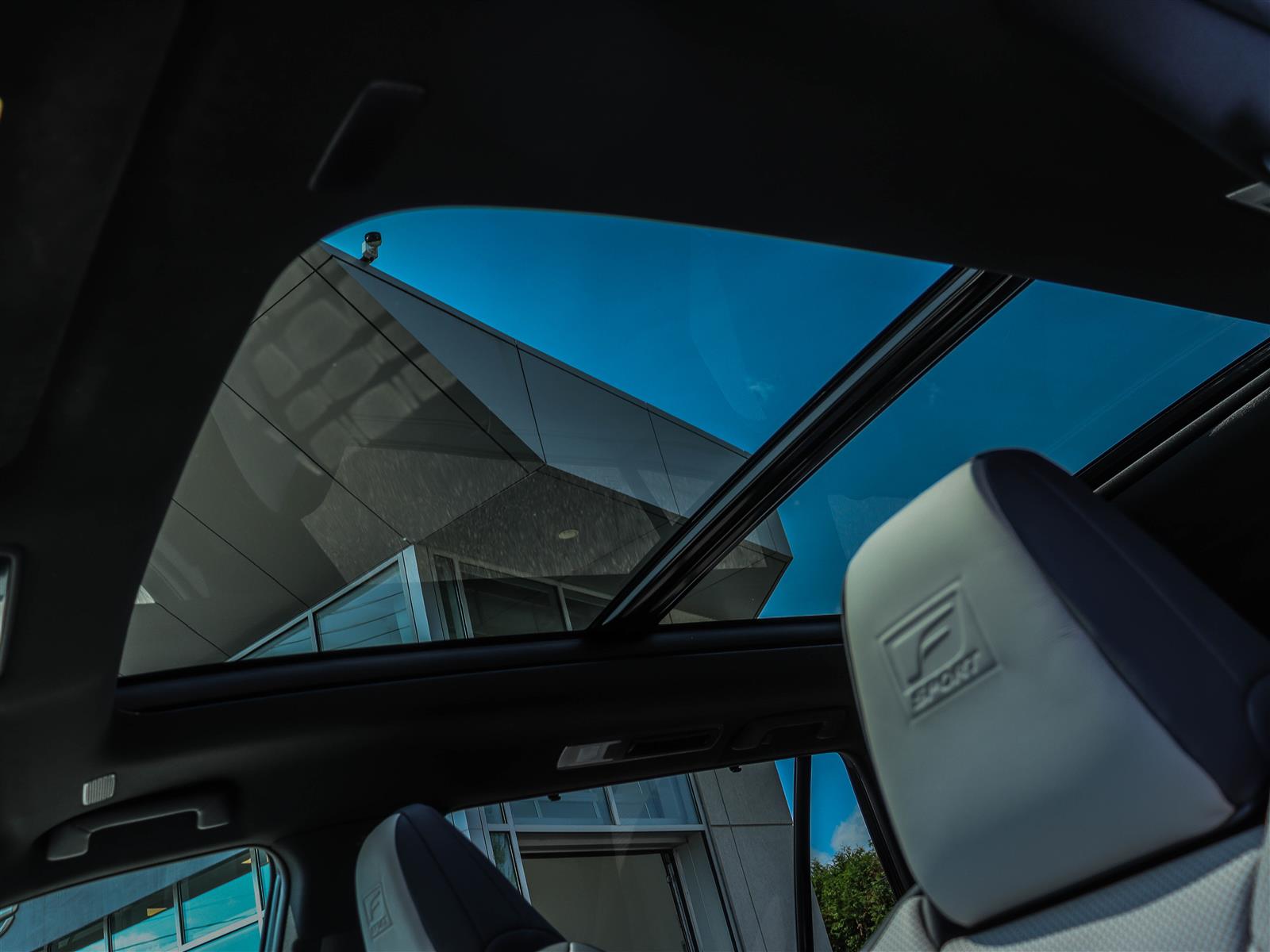2025 Lexus TX 500h 9