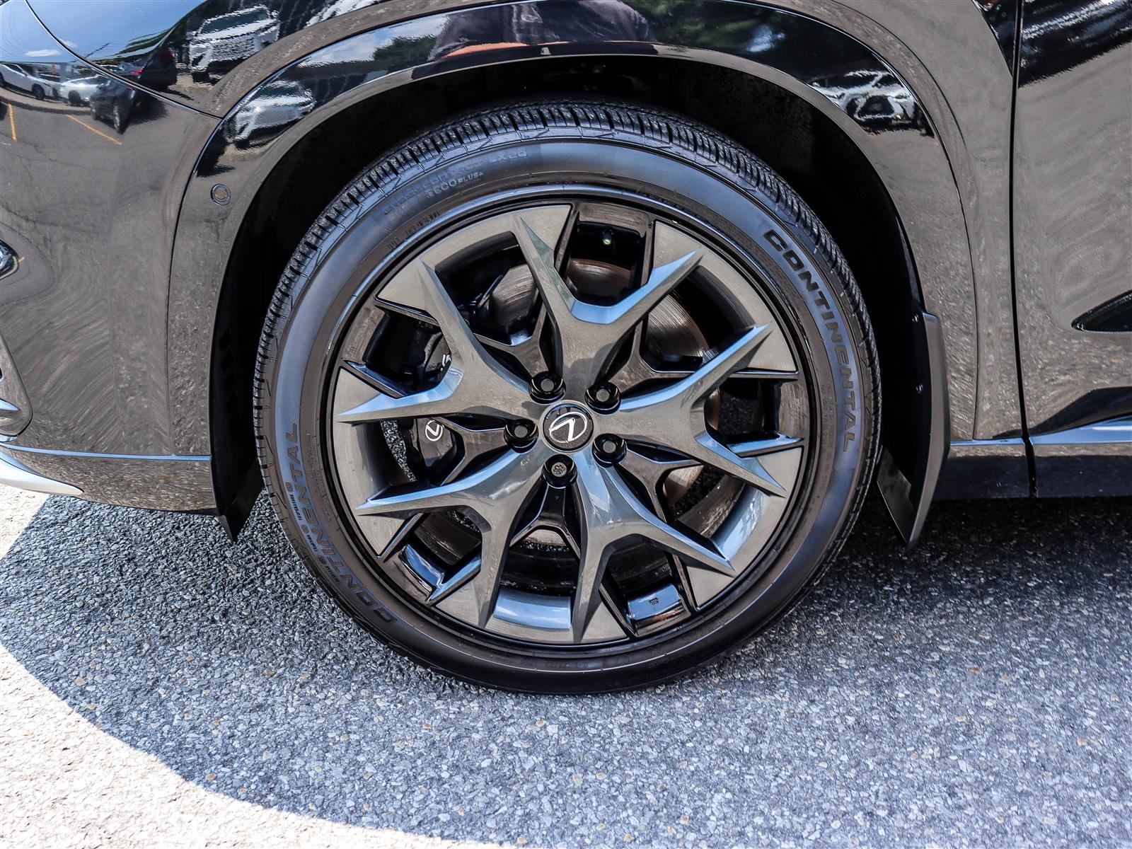 2025 Lexus TX 500h 28
