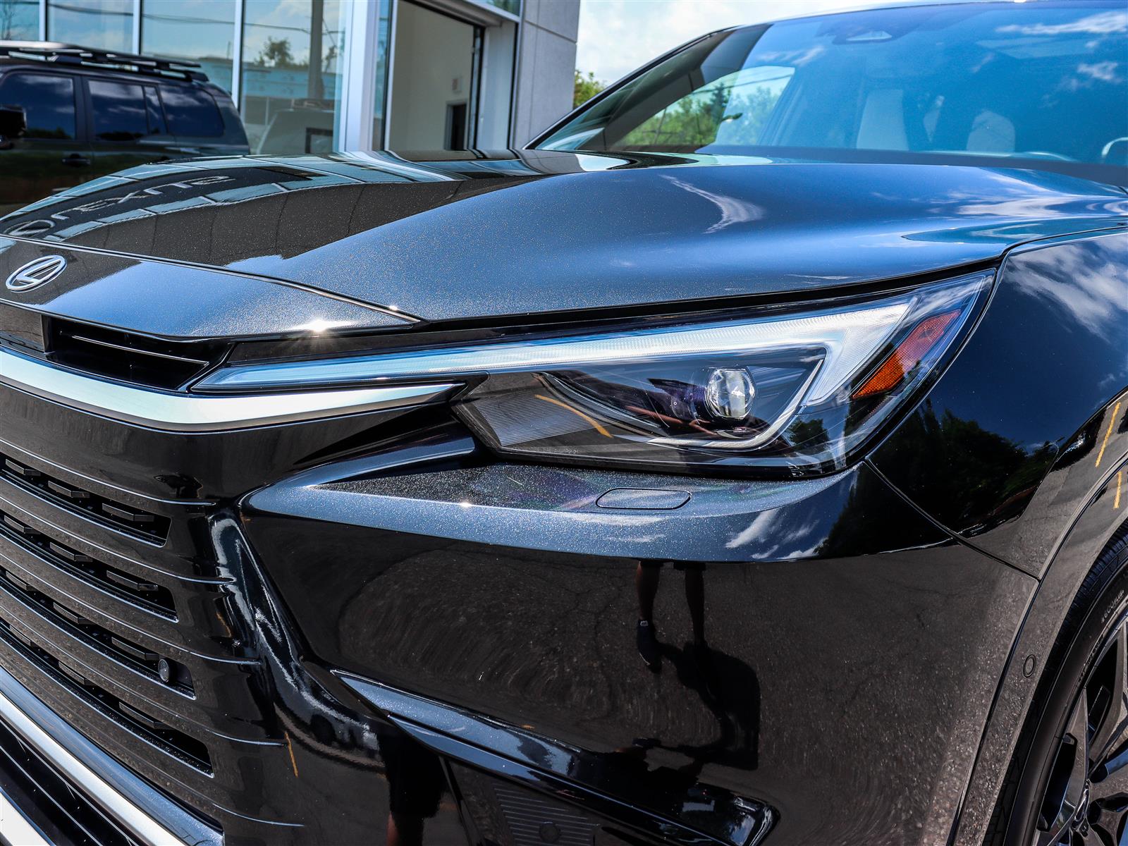 2025 Lexus TX 500h 29
