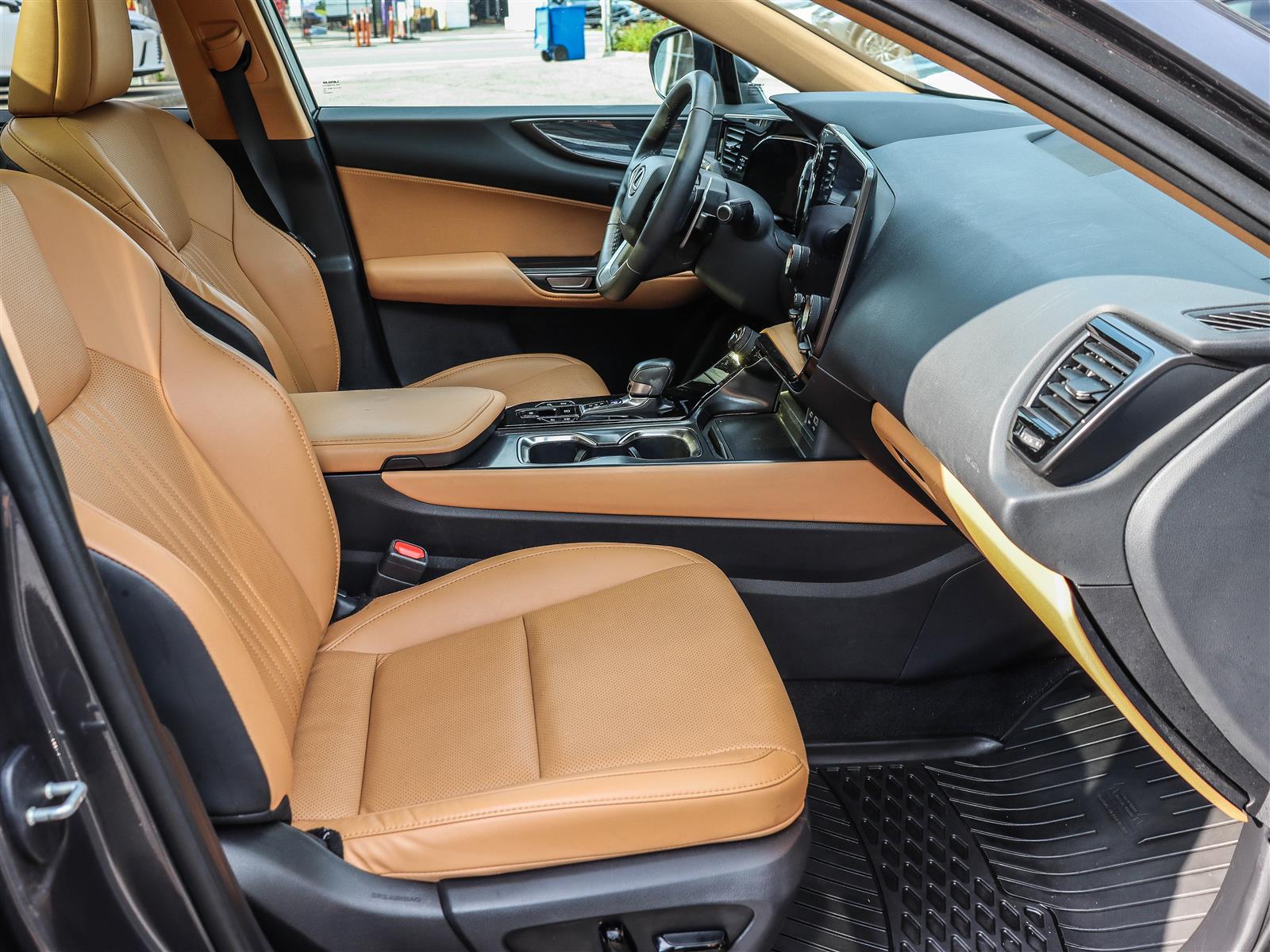 Lexus NX 350 2024 18