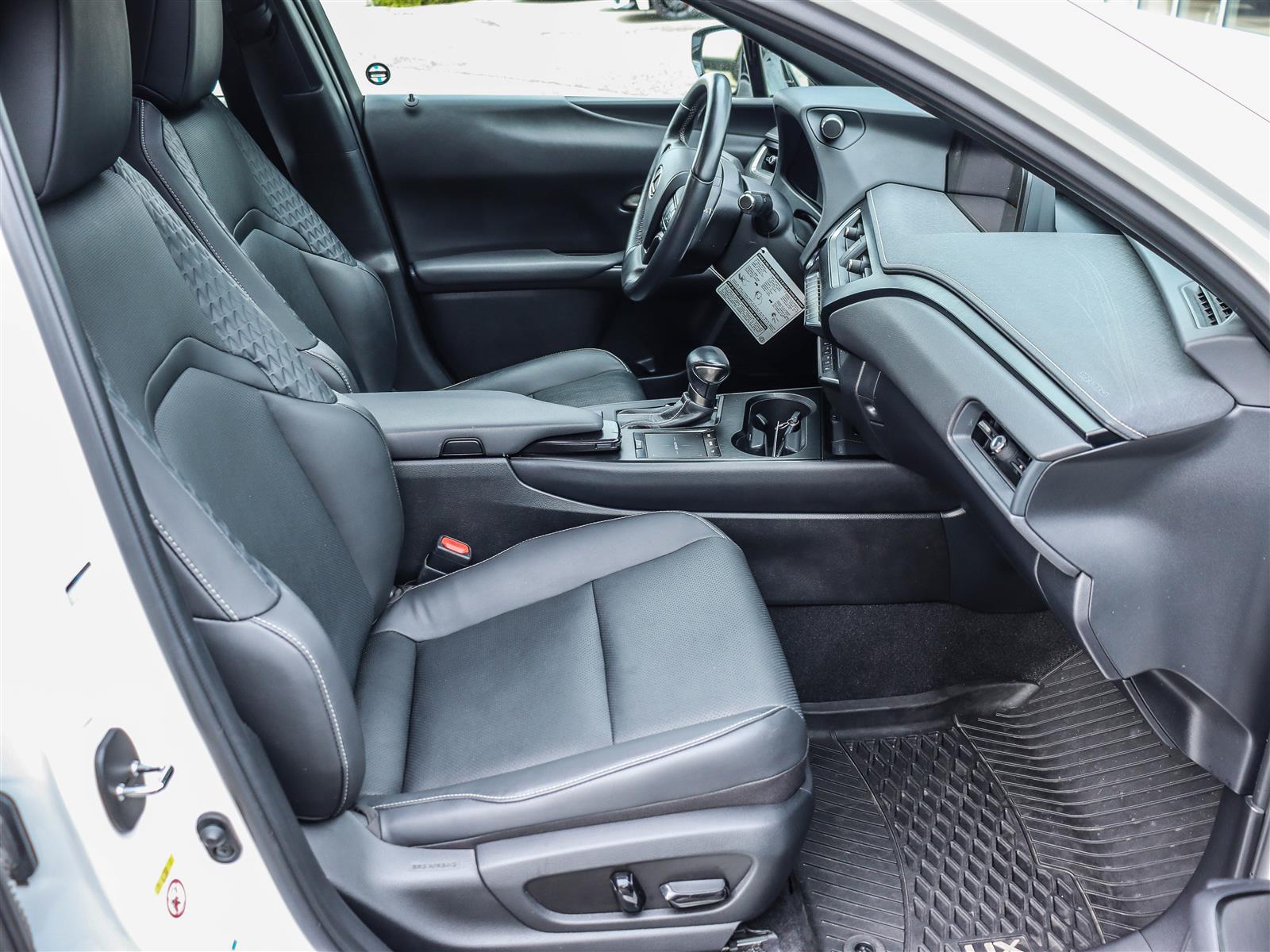 2019 Lexus UX 250H 18