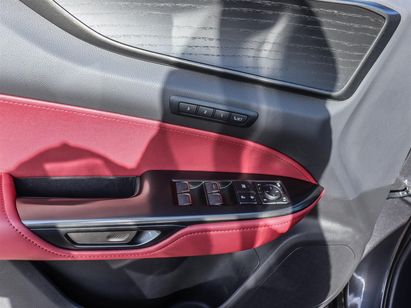 2025 Lexus NX 350 12