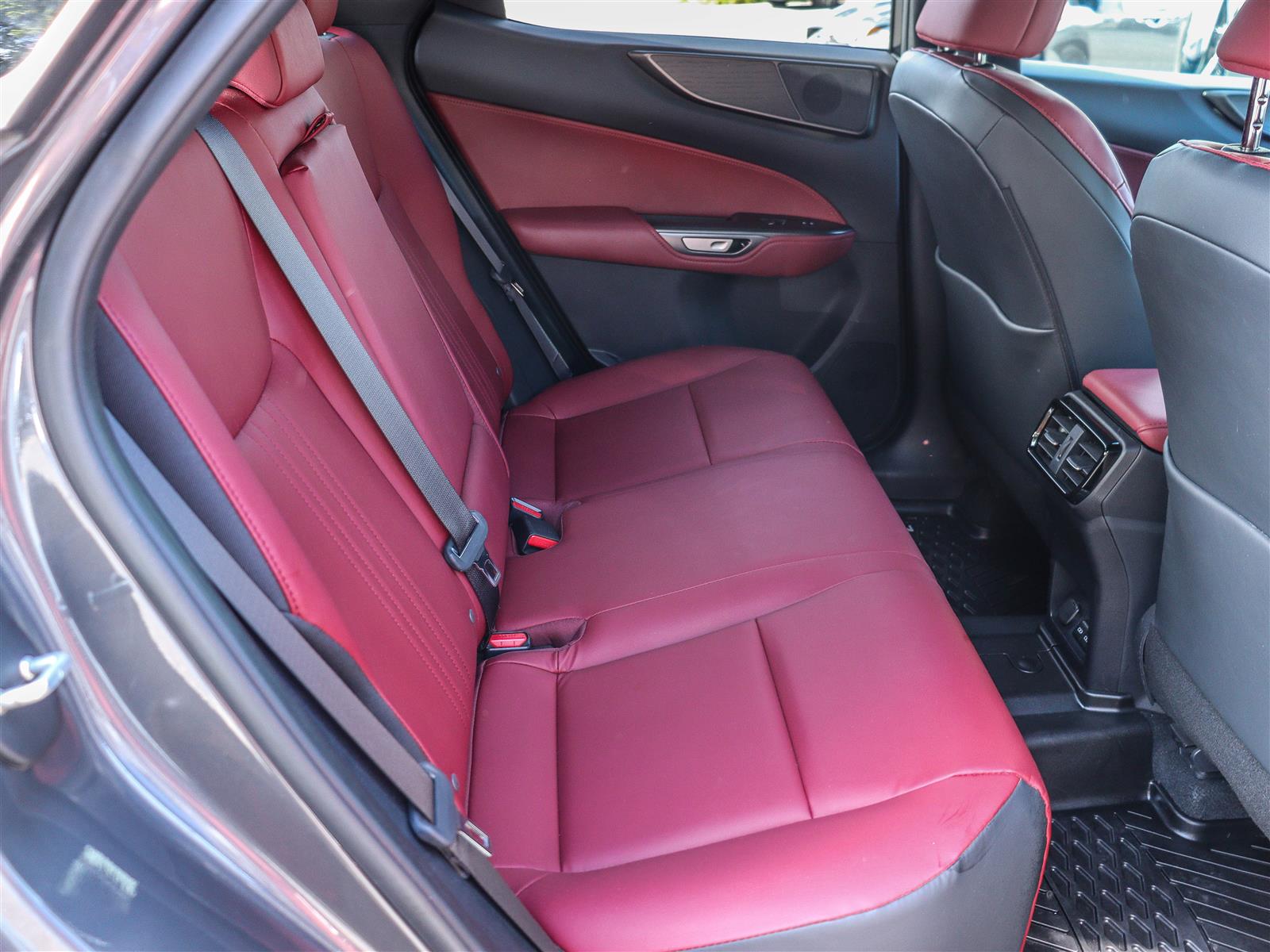 2025 Lexus NX 350 20