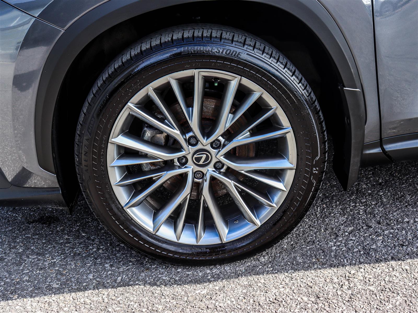 2025 Lexus NX 350 24
