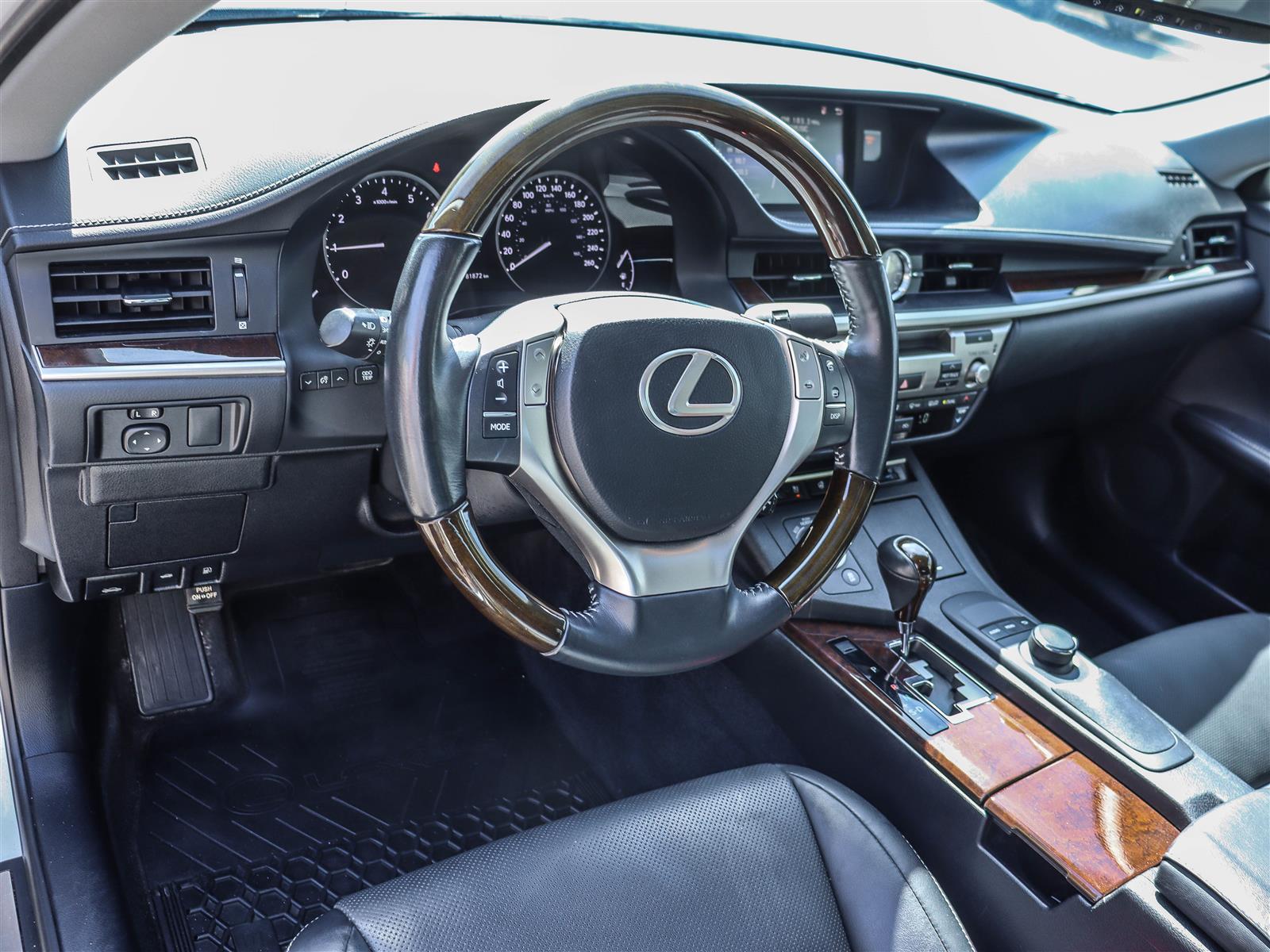2015 Lexus ES 350 11