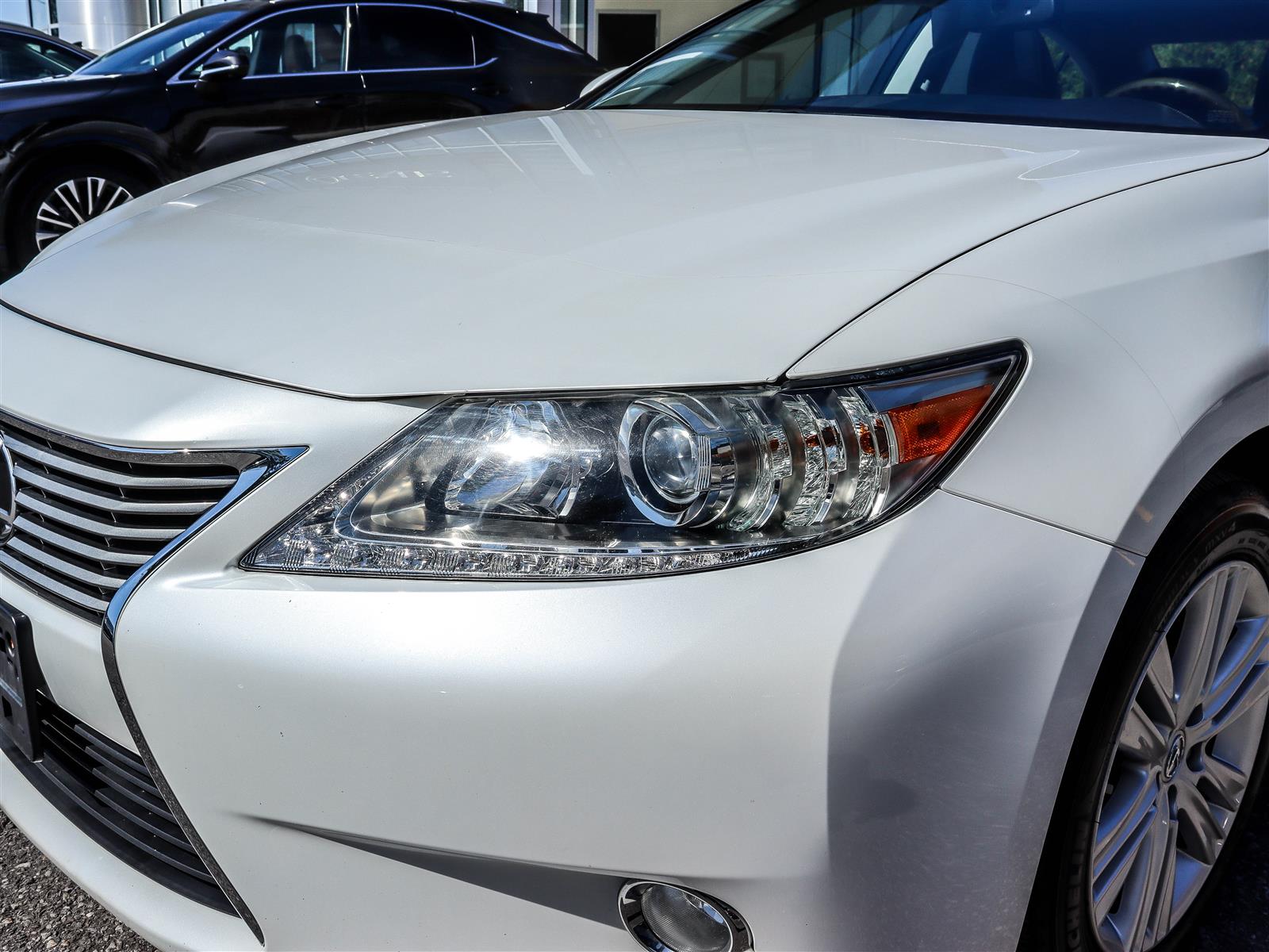 2015 Lexus ES 350 24
