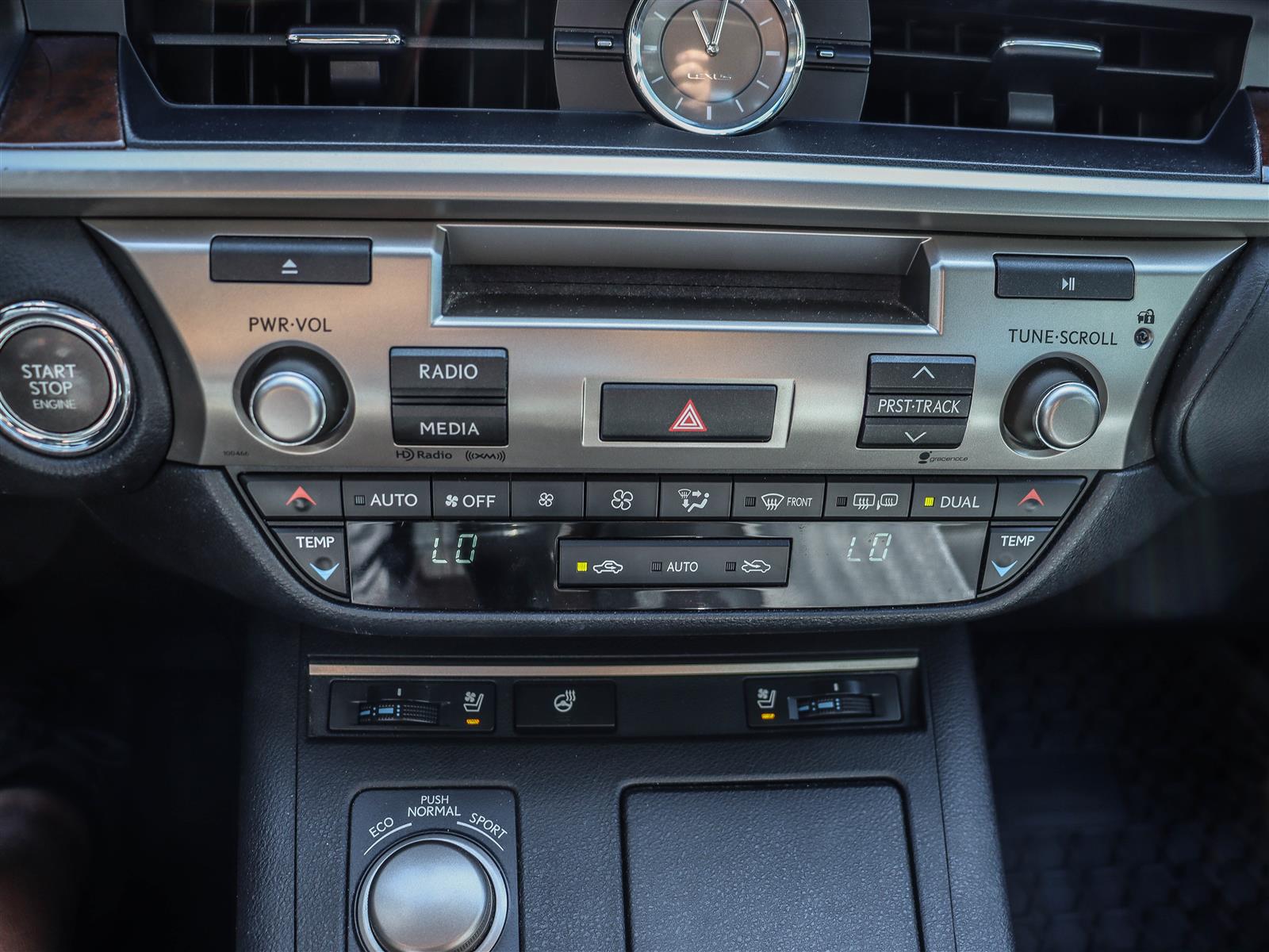 2015 Lexus ES 350 30
