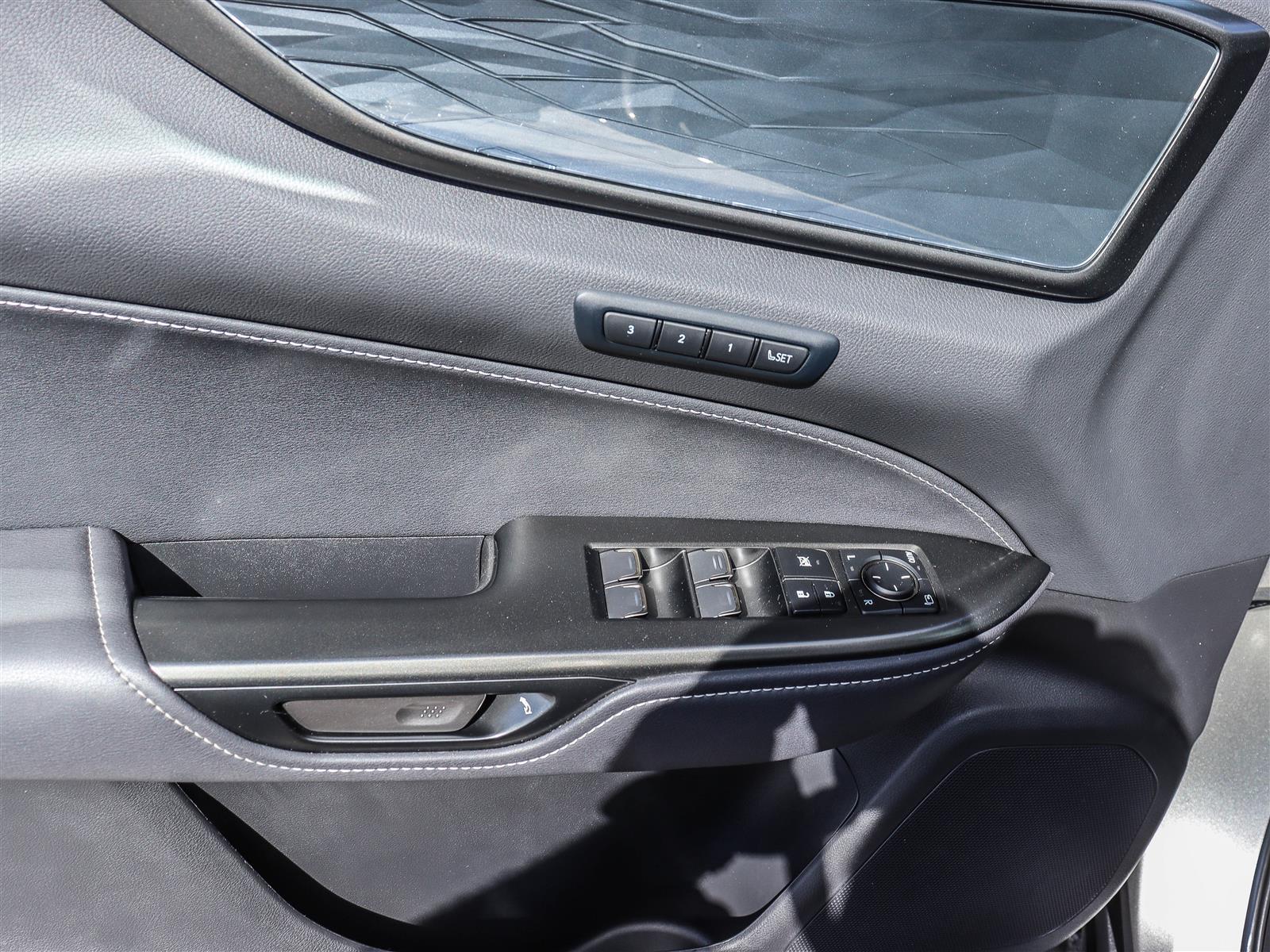 Lexus NX 350 2025 12