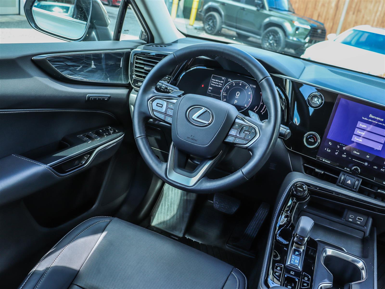 Lexus NX 350 2025 15