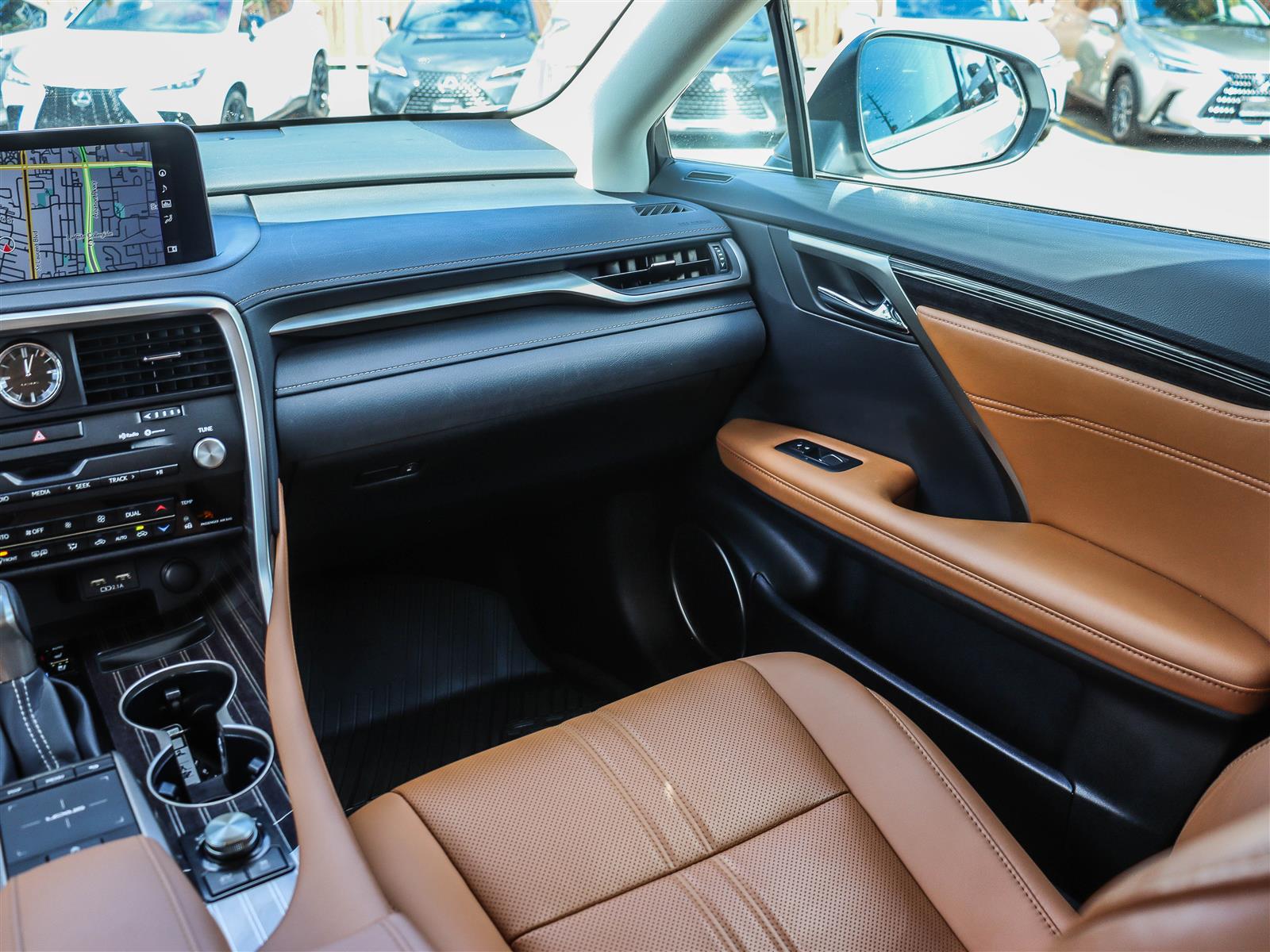 Lexus RX 450H 2022 16