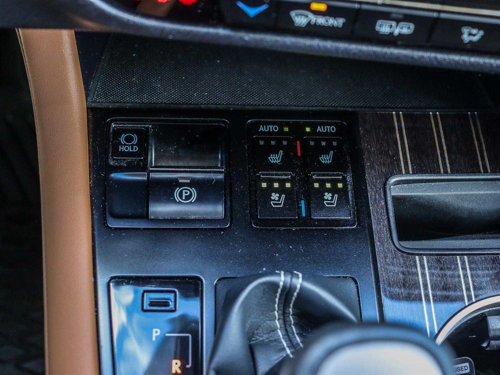 Lexus RX 450H 2022 29