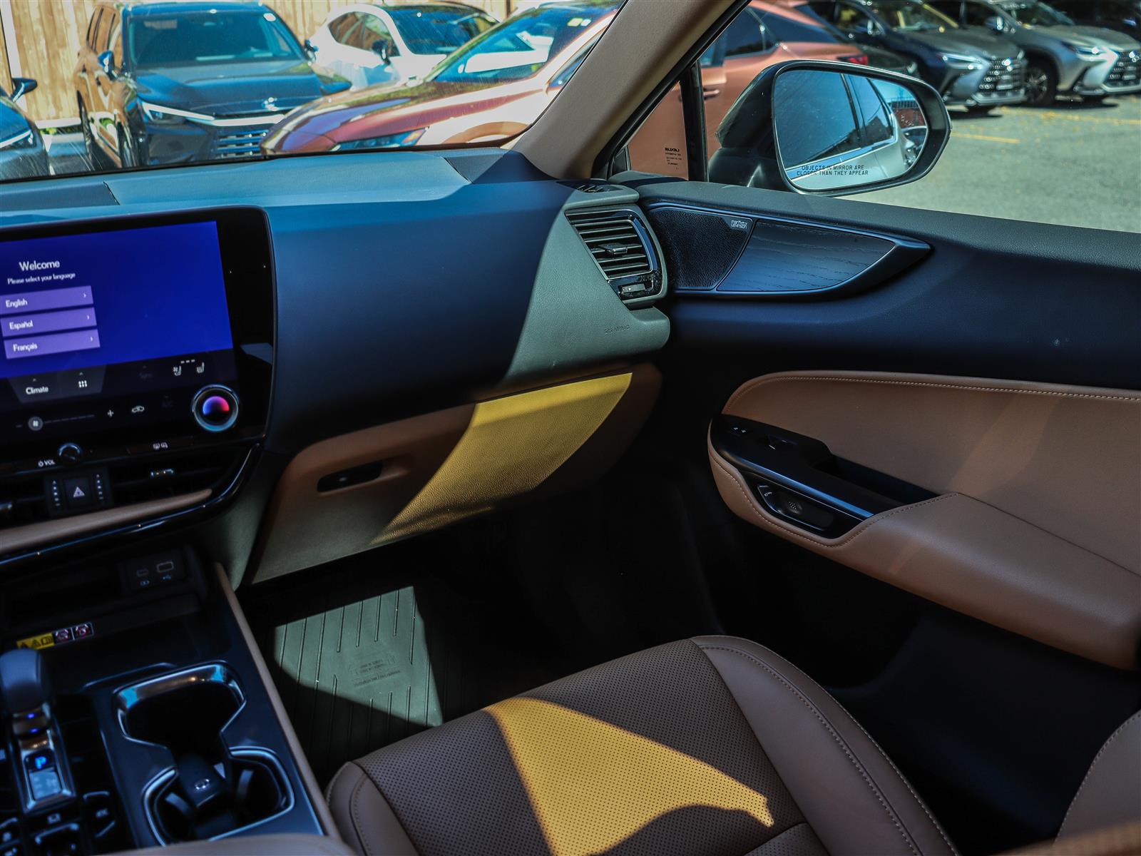 Lexus NX 350h 2026 17