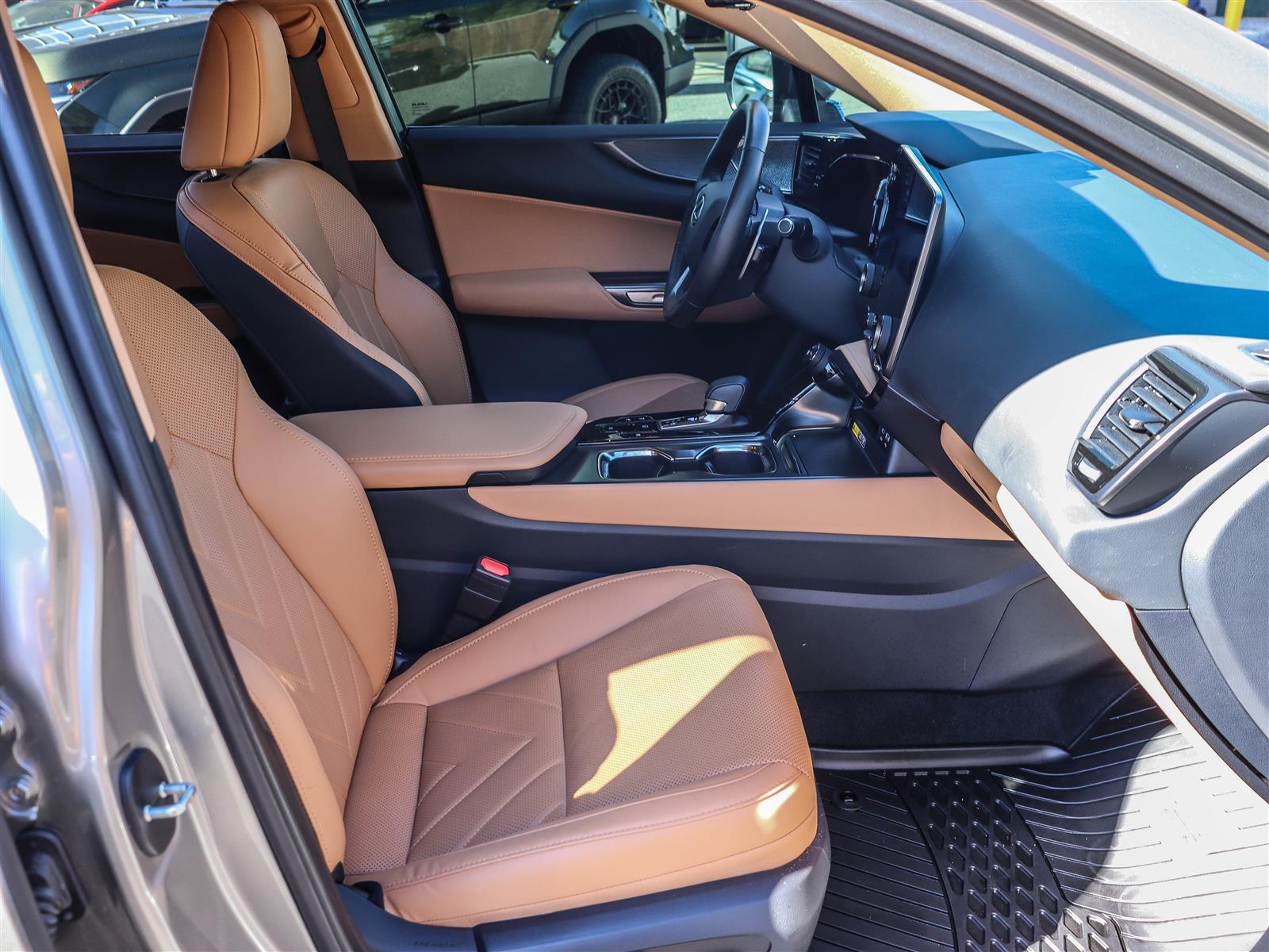 Lexus NX 350h 2026 19