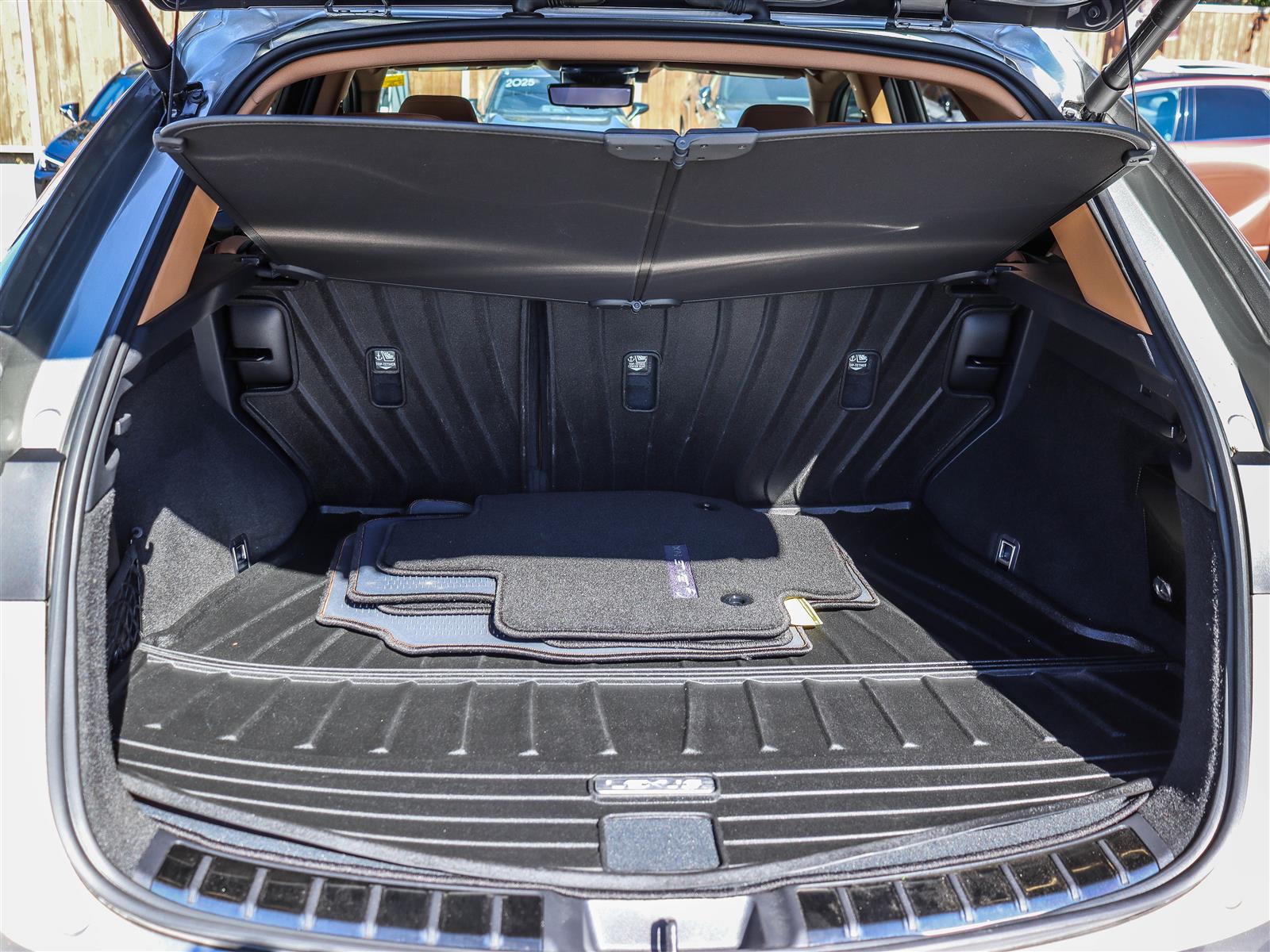 Lexus NX 350h 2026 22