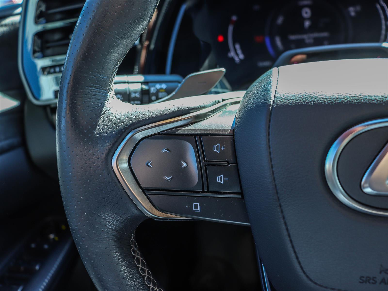 Lexus RX 500H 2023 30