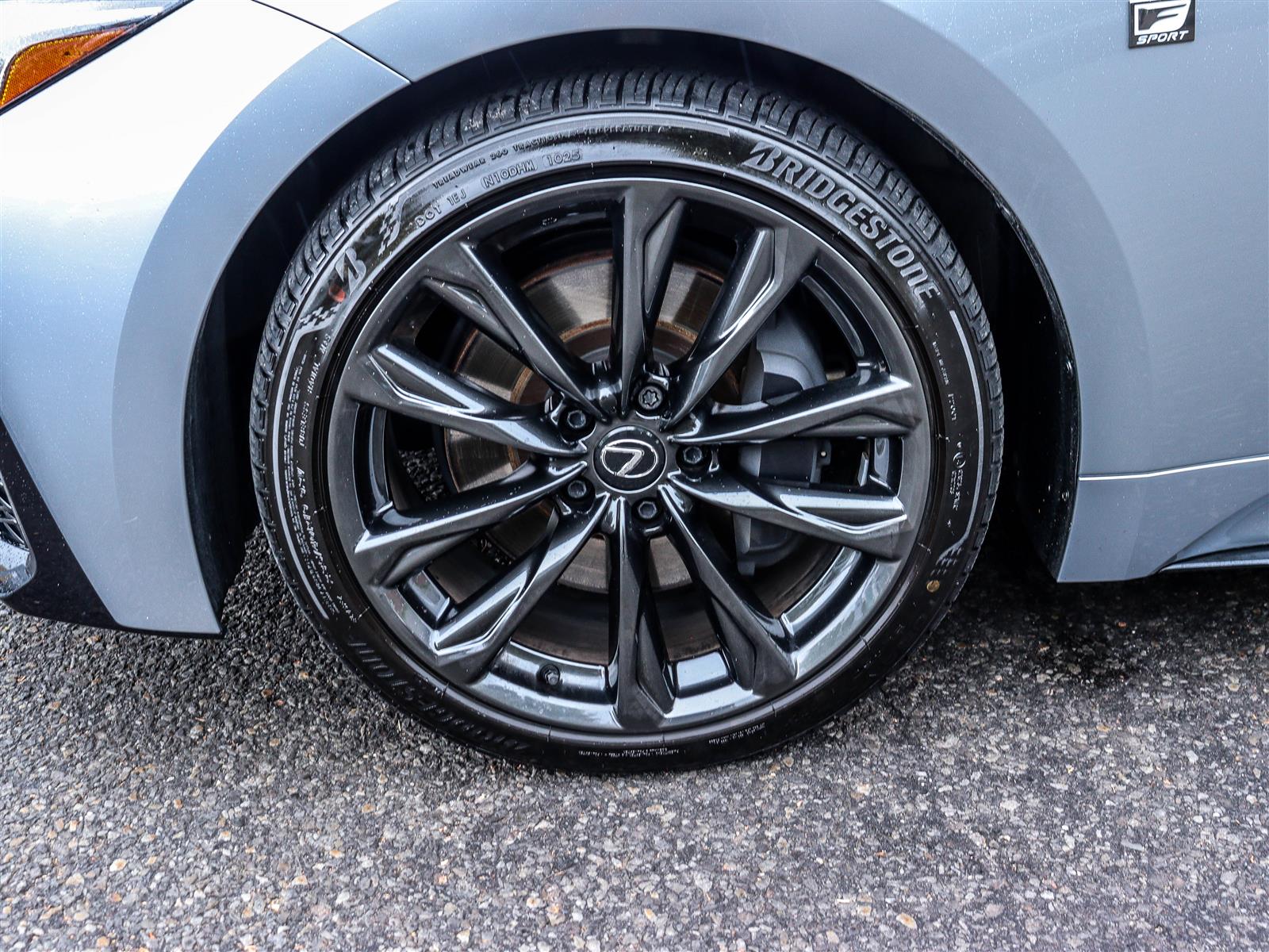 Lexus IS 350 2025 24