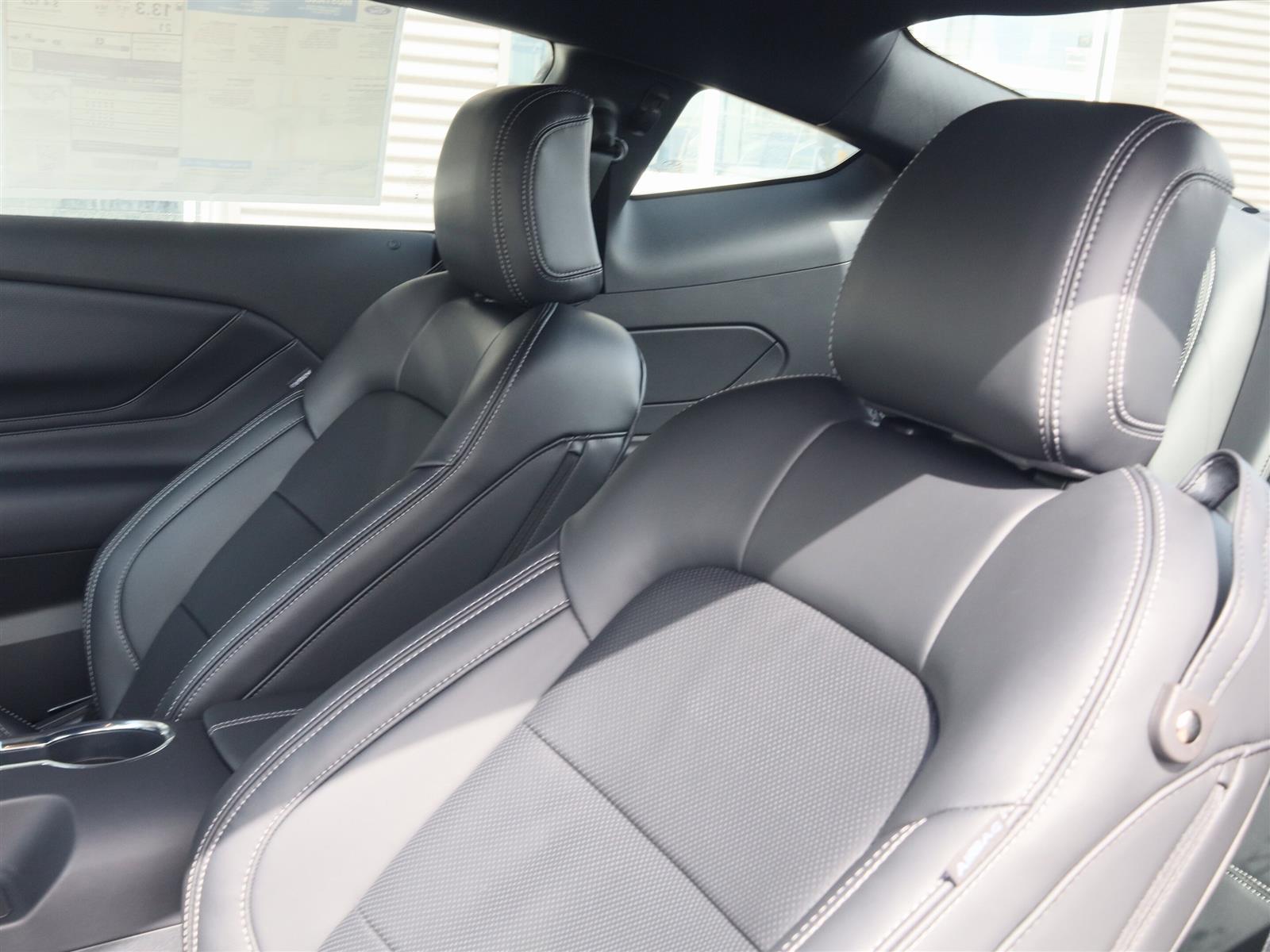 2025 Ford Mustang GT | Auto Start-Stop | Heated/Cooled Seats - Thumbnail 13