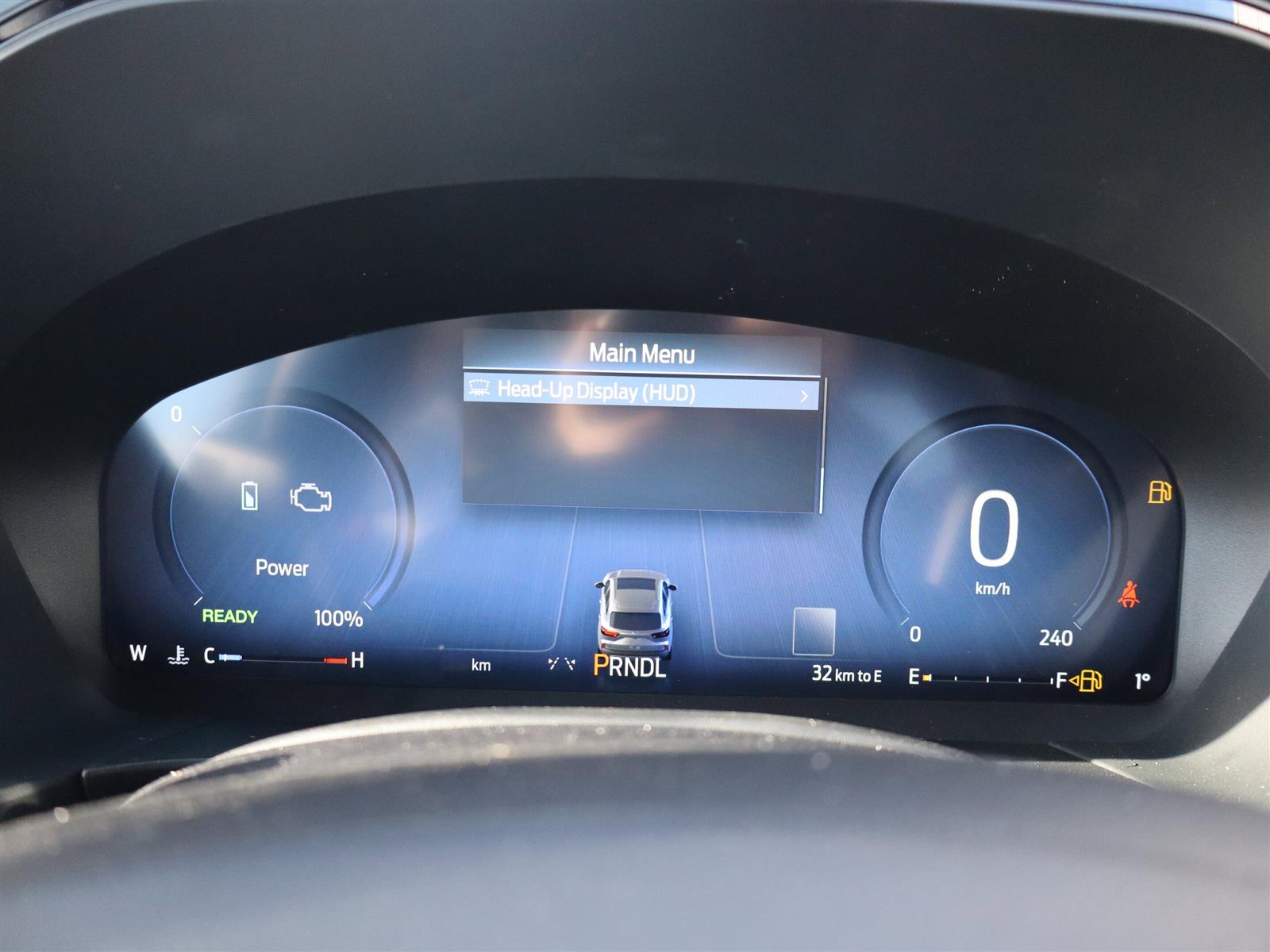 2025 Ford Escape ST-Line | Cold Weather Pack | Lane Keep Assist - Thumbnail 14