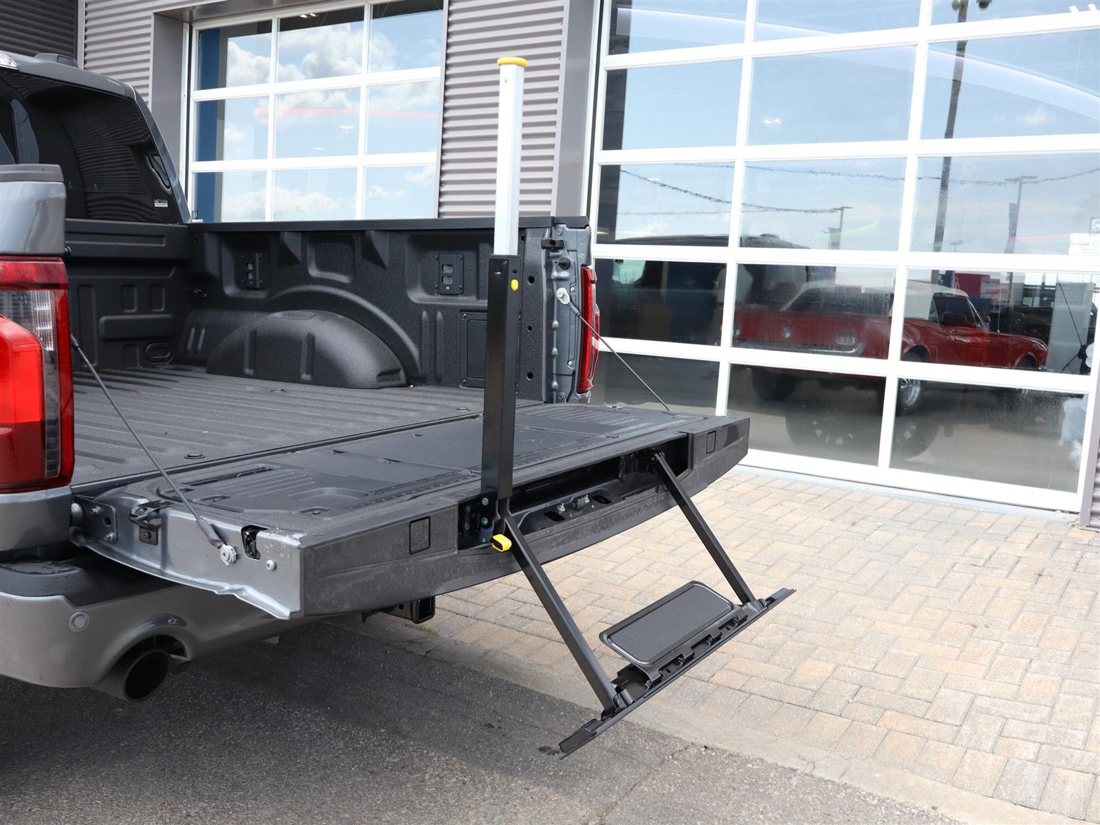 2025 Ford F-150 XLT | Blis Cross Traffic | Twin Panel MoonRoof - Thumbnail 13