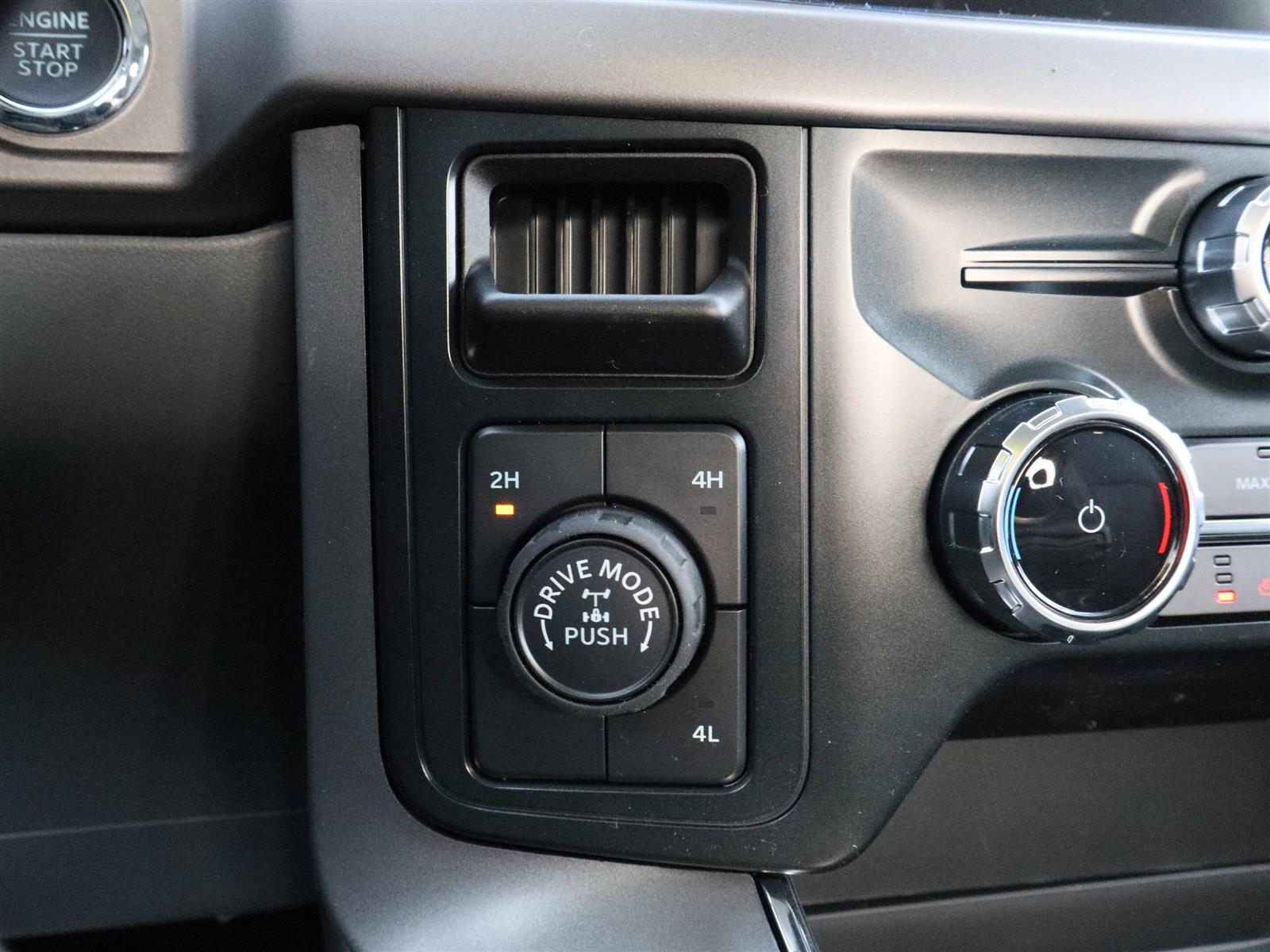 2025 Ford F-150 XLT | Rear View Camera | Dual Zone Climate - Thumbnail 27