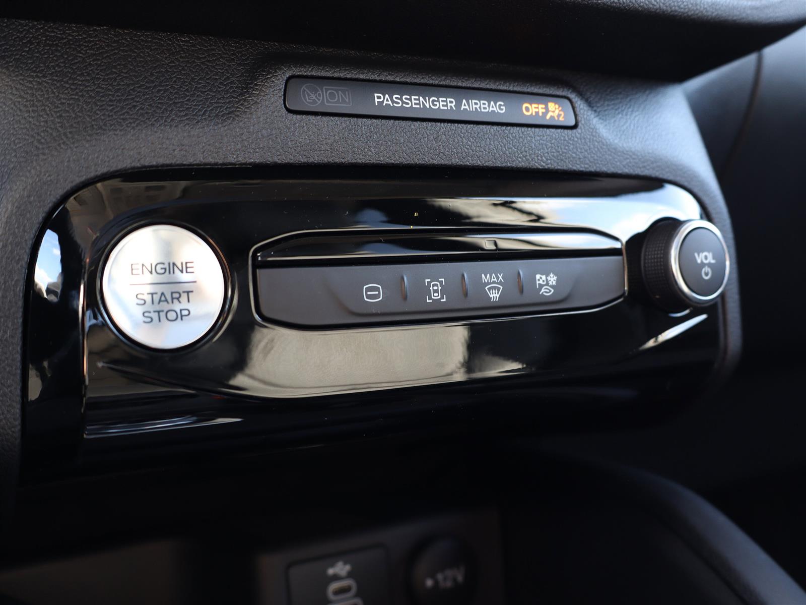 2026 Ford Escape PHEV FWD - Thumbnail 18