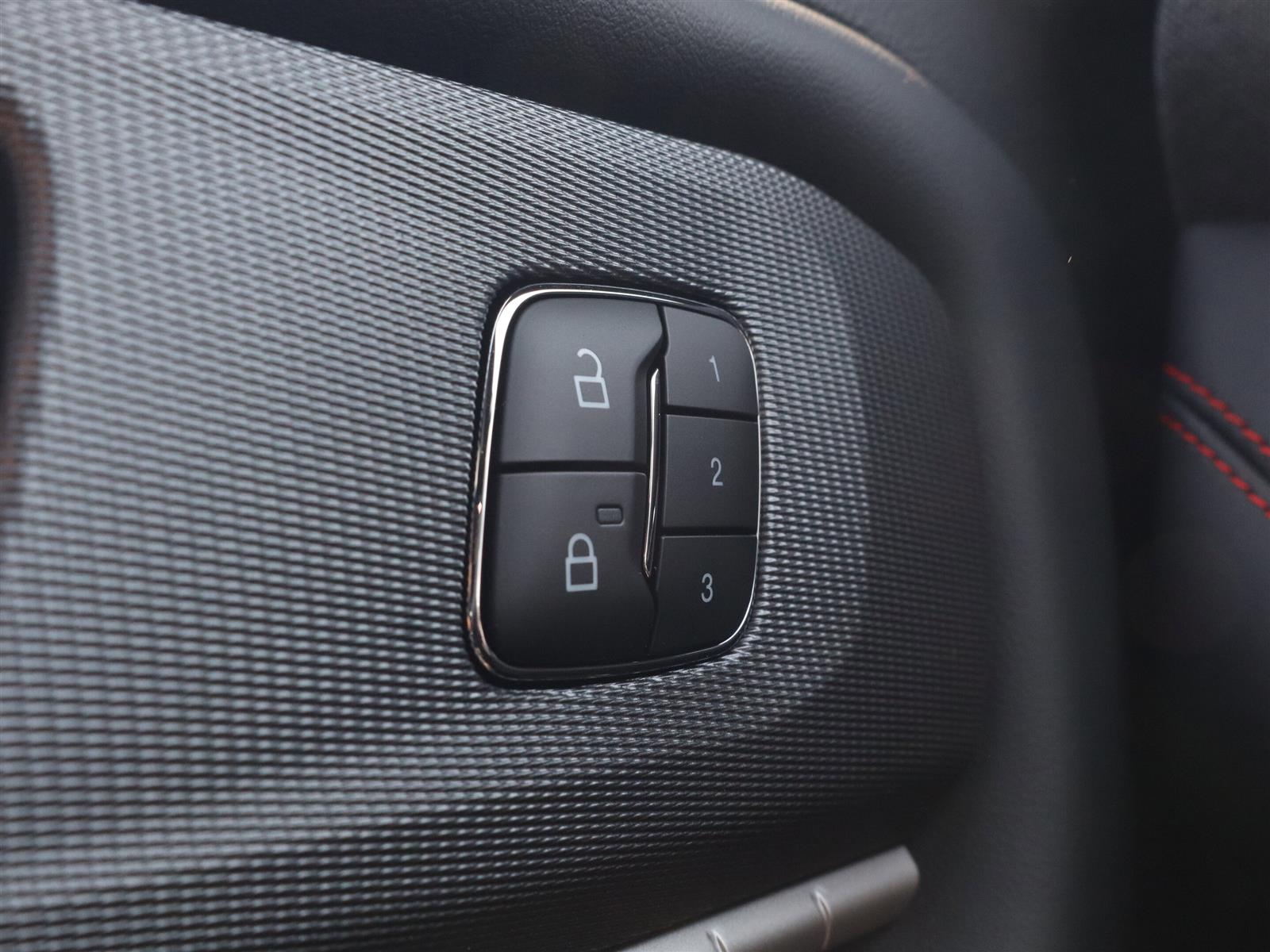 2026 Ford Explorer ST-Line | Hill Start Assist | Heated Steering Whee - Thumbnail 14