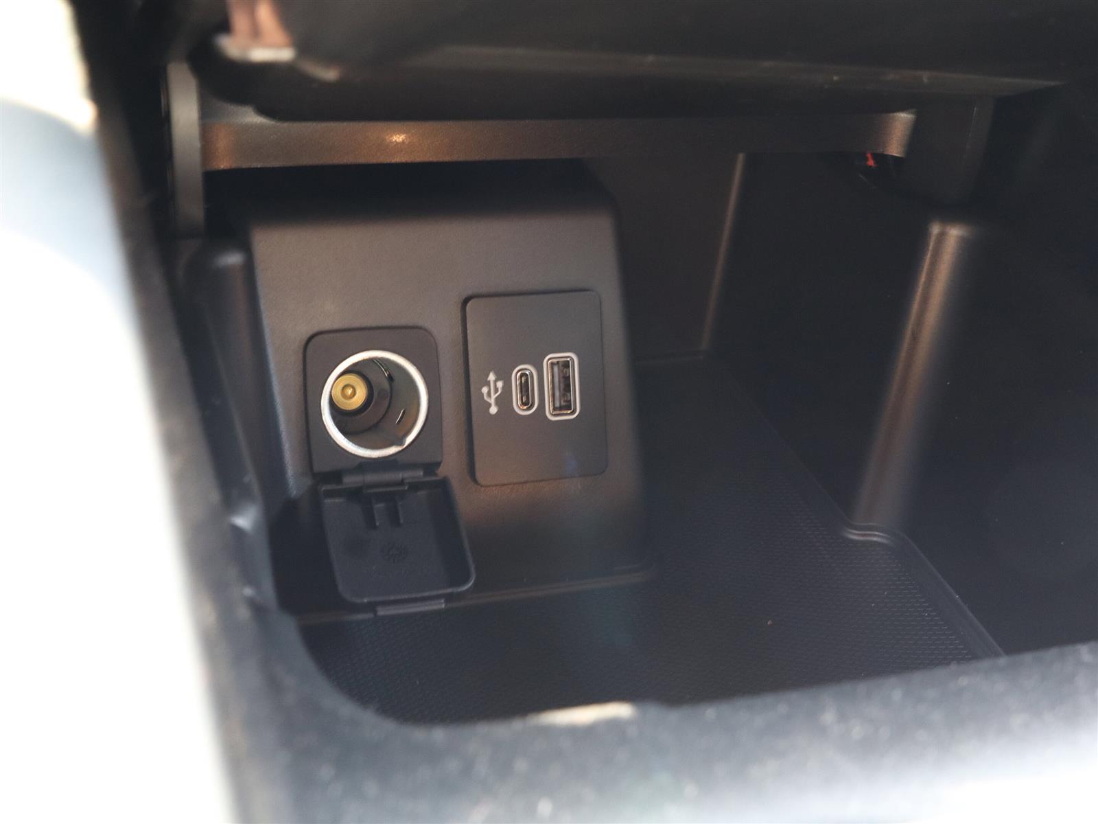2026 Ford Explorer ST-Line | Hill Start Assist | Heated Steering Whee - Thumbnail 21