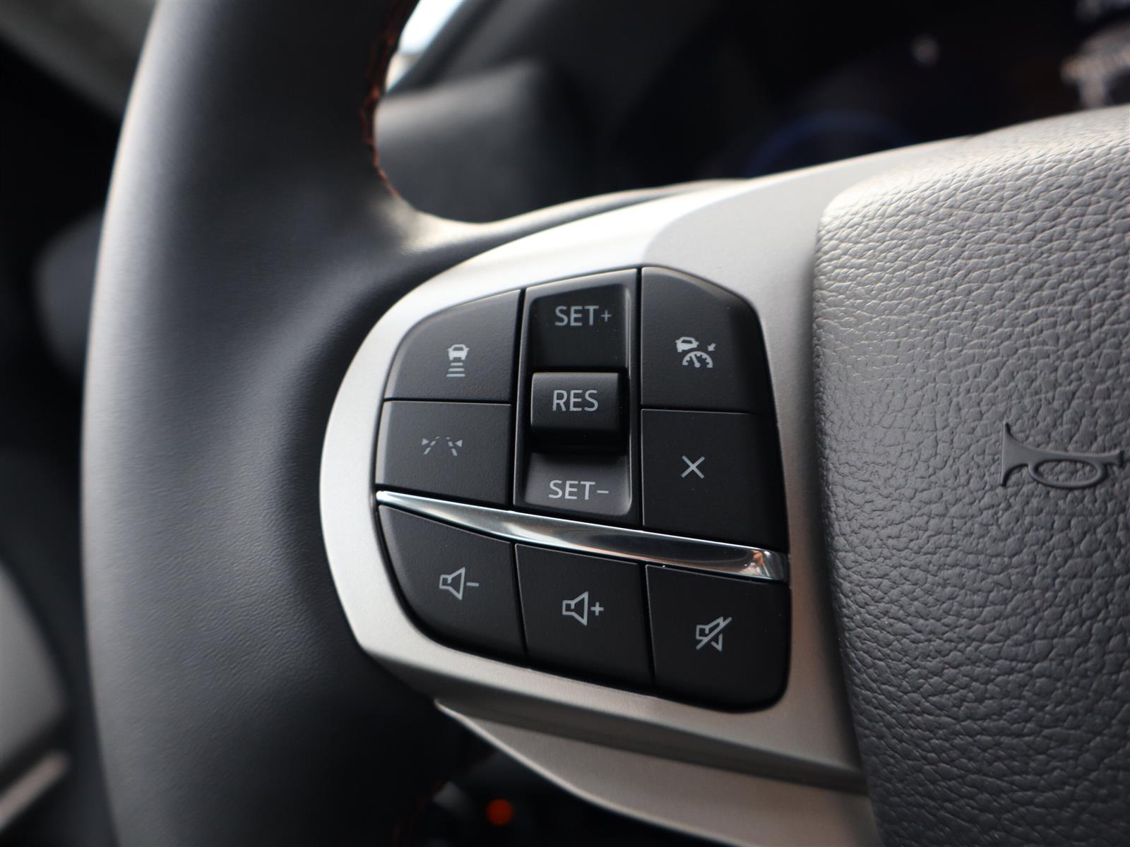 2026 Ford Explorer Active | Tri Zone Climate | Adaptive Cruise - Thumbnail 18