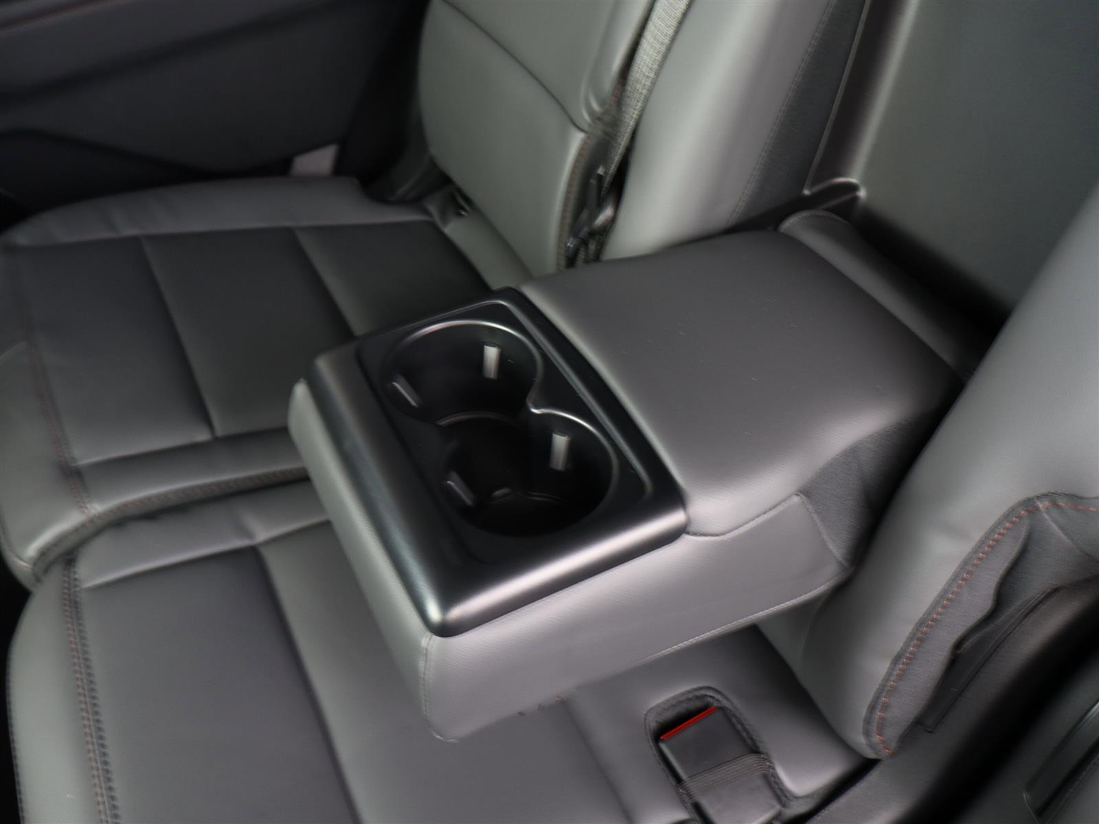 2026 Ford Explorer Active | Tri Zone Climate | Adaptive Cruise - Thumbnail 25