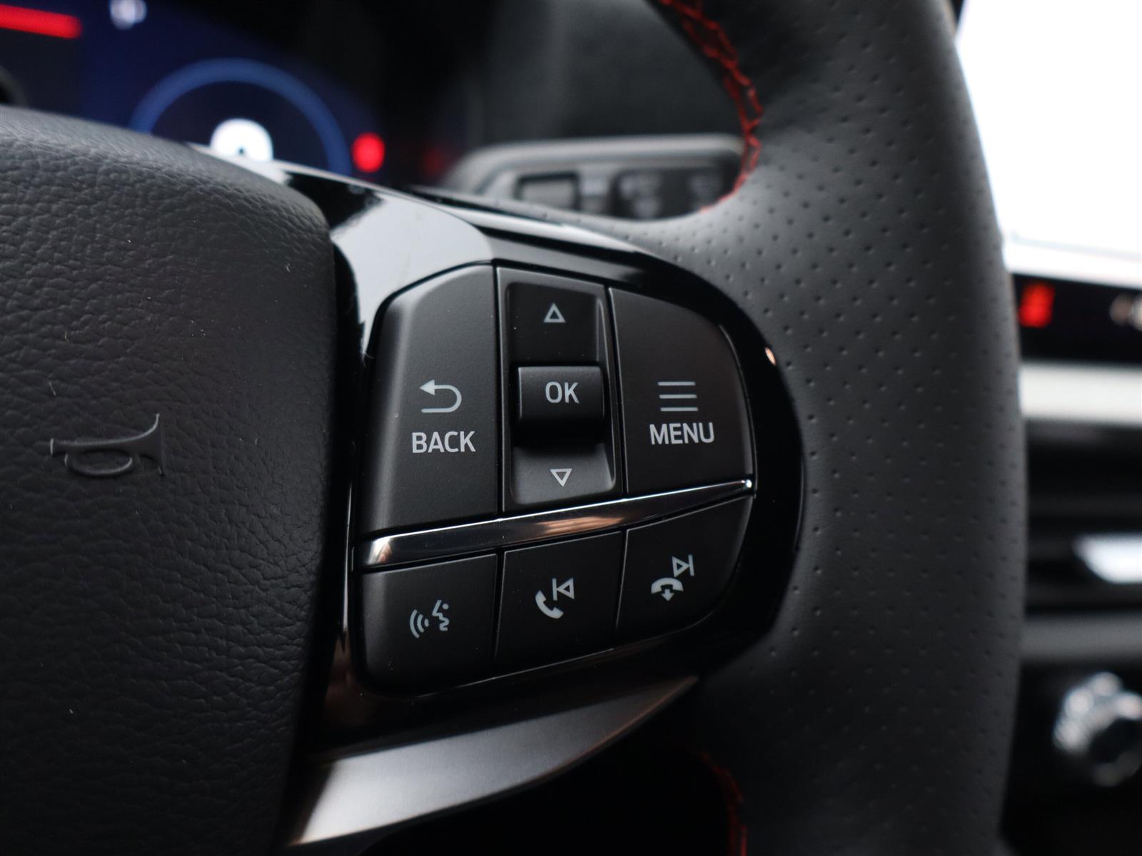 2026 Ford Explorer ST-Line | Adaptive Cruise | Heated Steering Wheel - Thumbnail 20