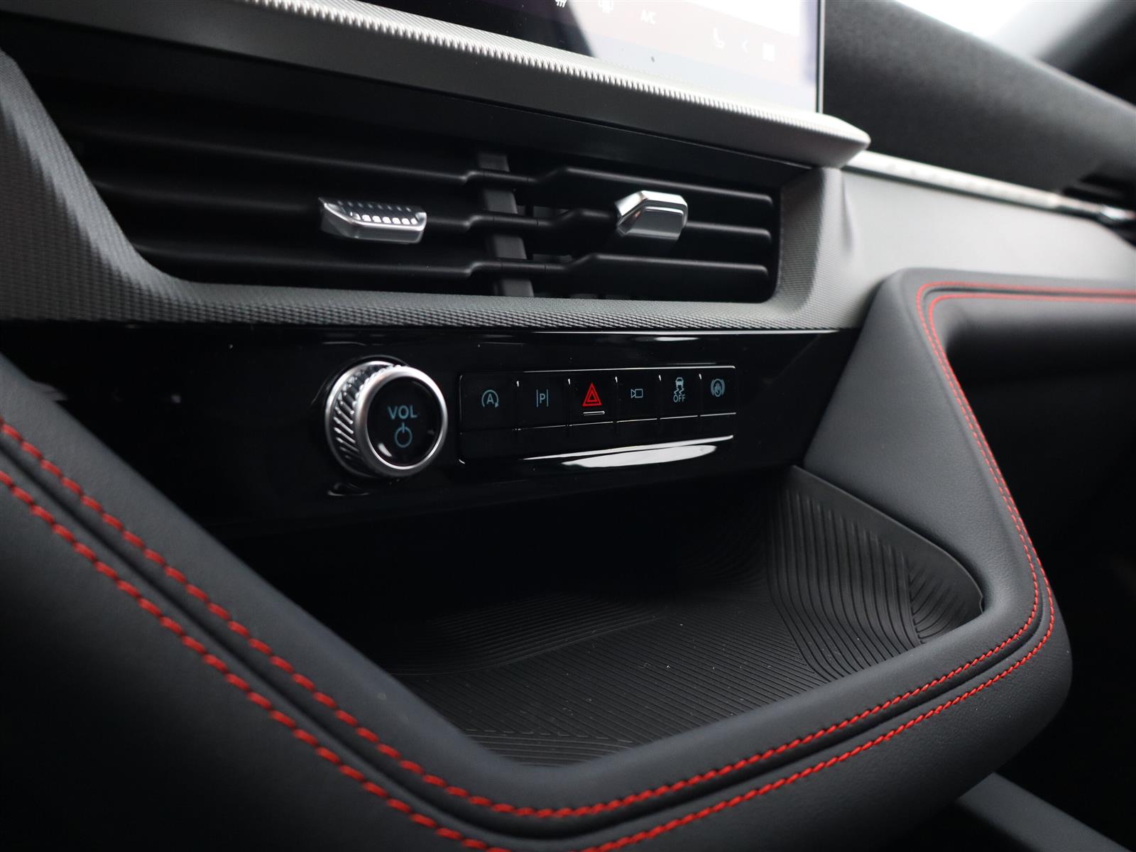 2026 Ford Explorer ST-Line | Adaptive Cruise | Heated Steering Wheel - Thumbnail 23