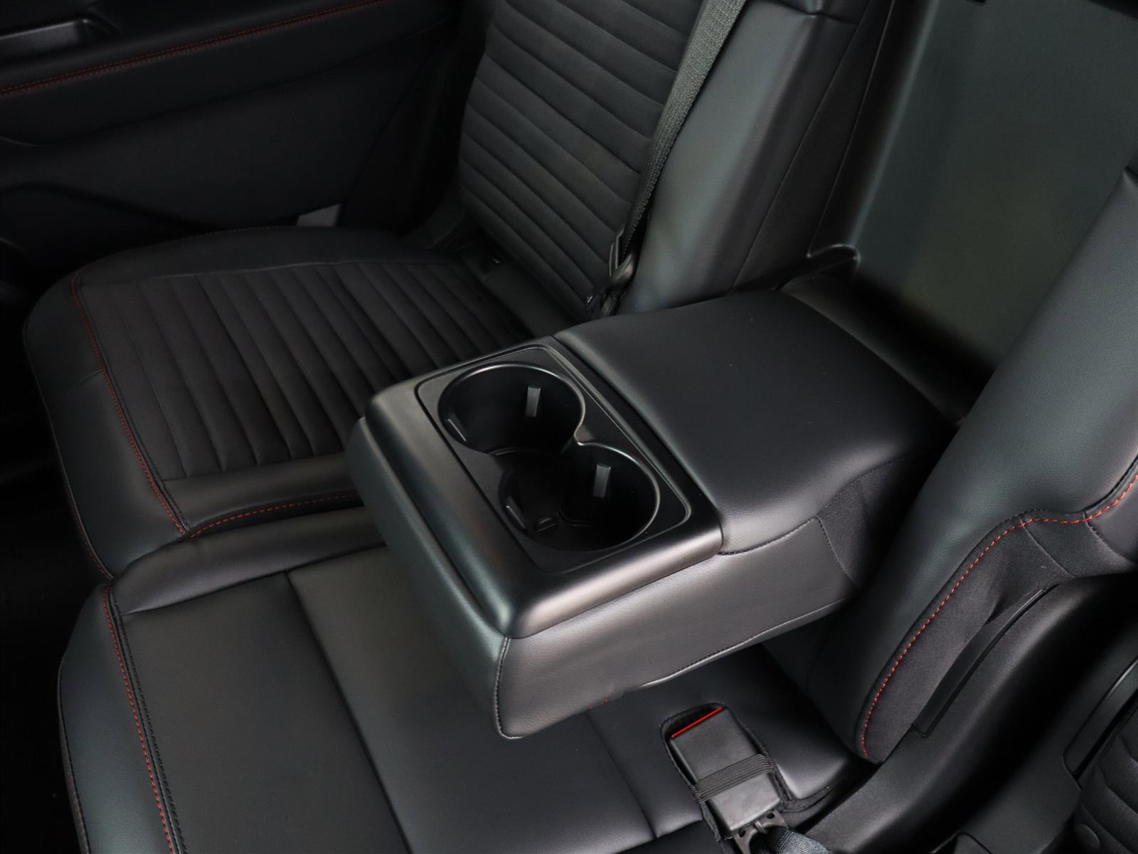 2026 Ford Explorer ST-Line | Adaptive Cruise | Heated Steering Wheel - Thumbnail 26