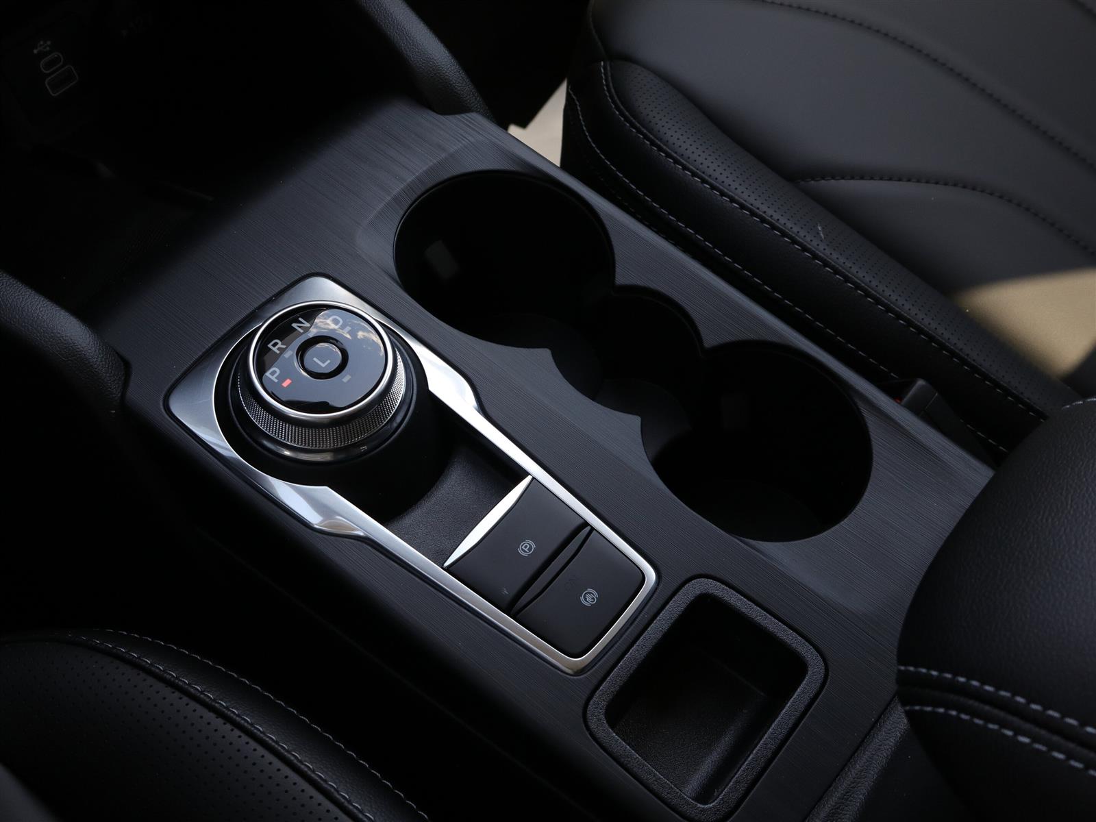 2026 Ford Escape PHEV FWD - Thumbnail 19