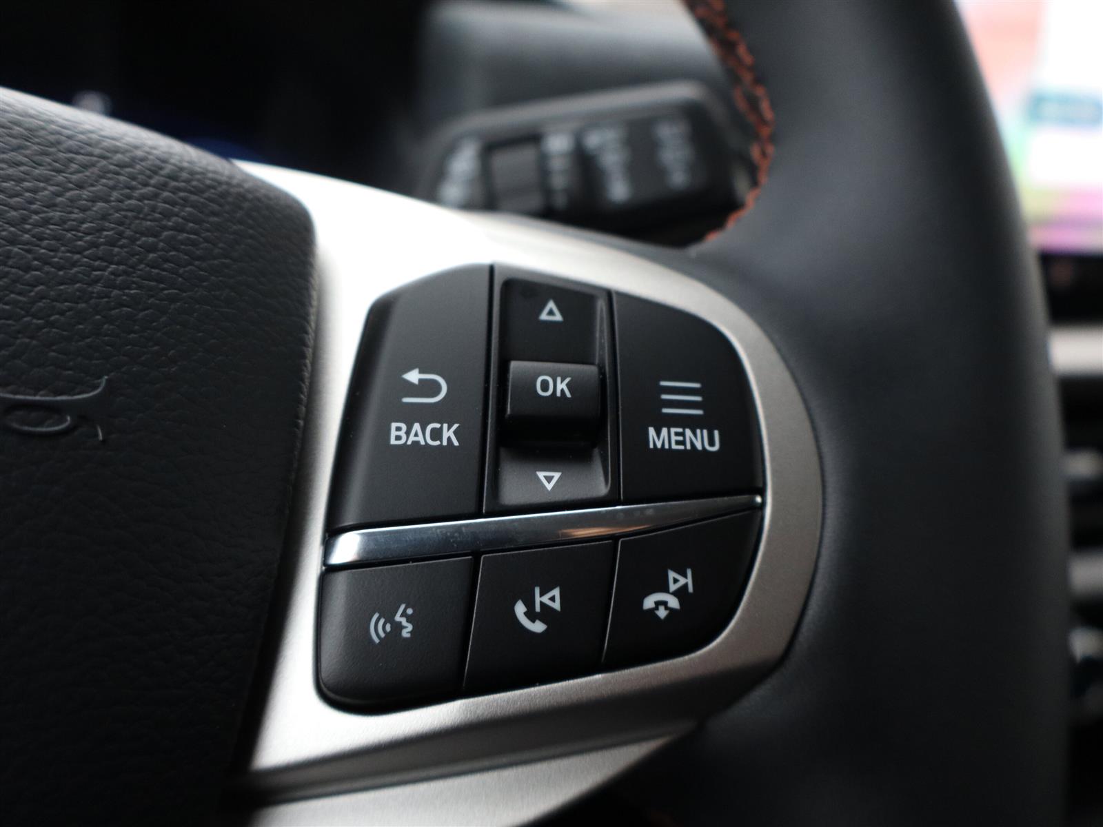 2026 Ford Explorer Active | Remote Start | Auto High-Beams - Thumbnail 18