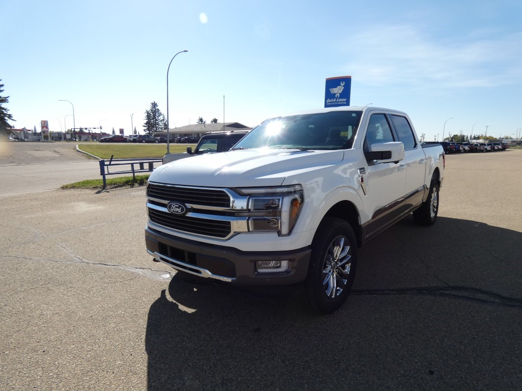 STAR WHITE MET TRI-COAT 2026 Ford F-150 Pickup Truck Four-Wheel Drive Automatic