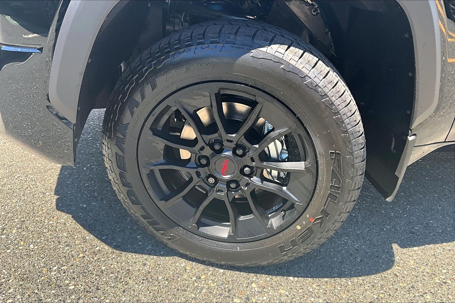 2026 Toyota Tundra Hybrid CrewMax Limited - Thumbnail 11