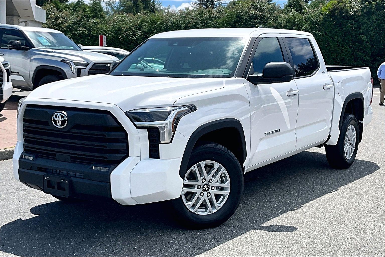 2026 Toyota Tundra 4X4 Tundra CrewMax SR - Thumbnail 13